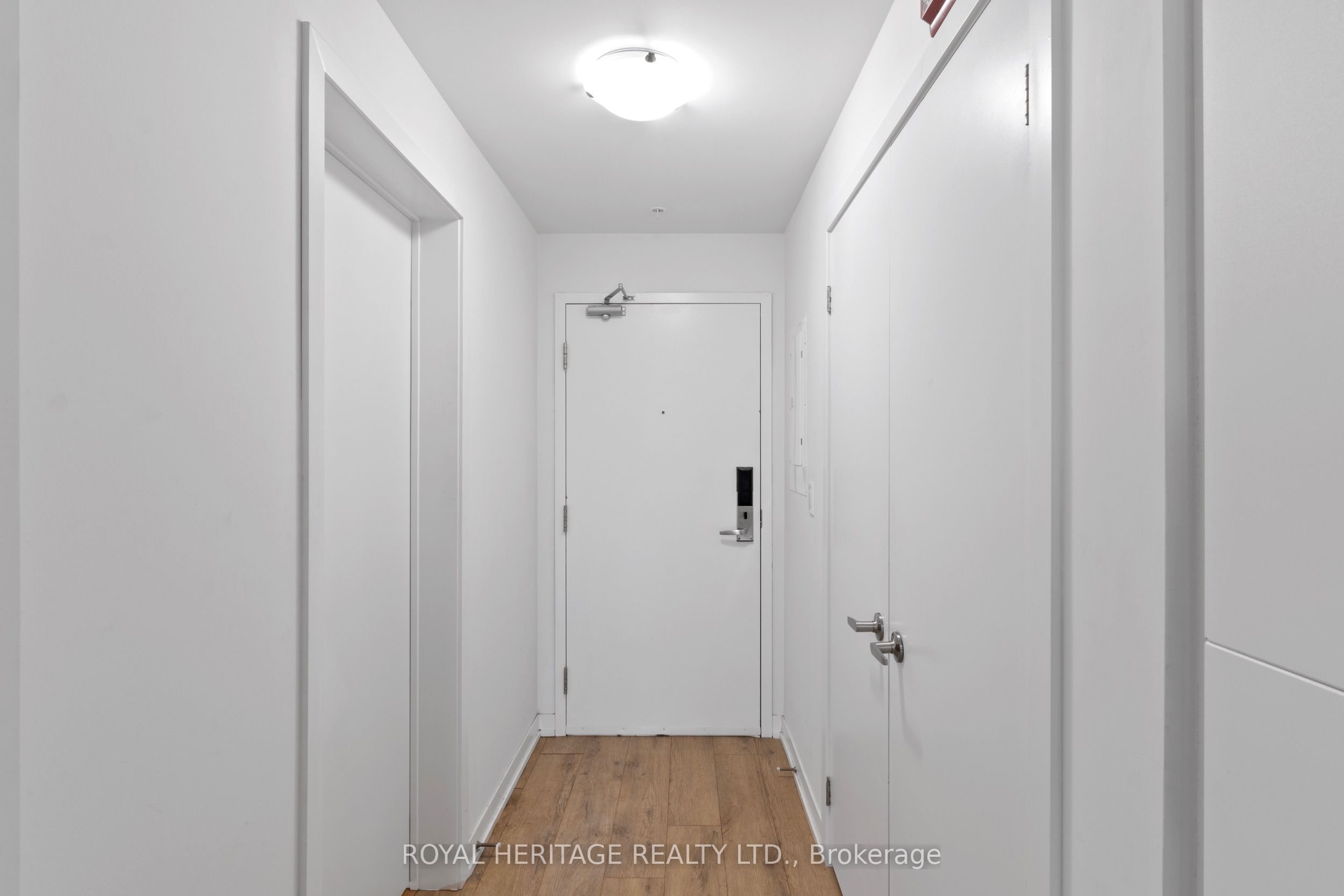 1800 Simcoe Street N 307 Property Photo 2