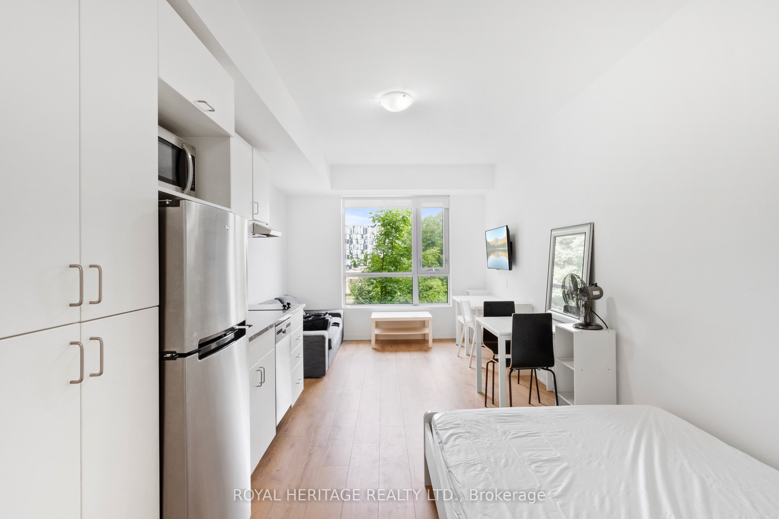 1800 Simcoe Street N 307 Property Photo 3