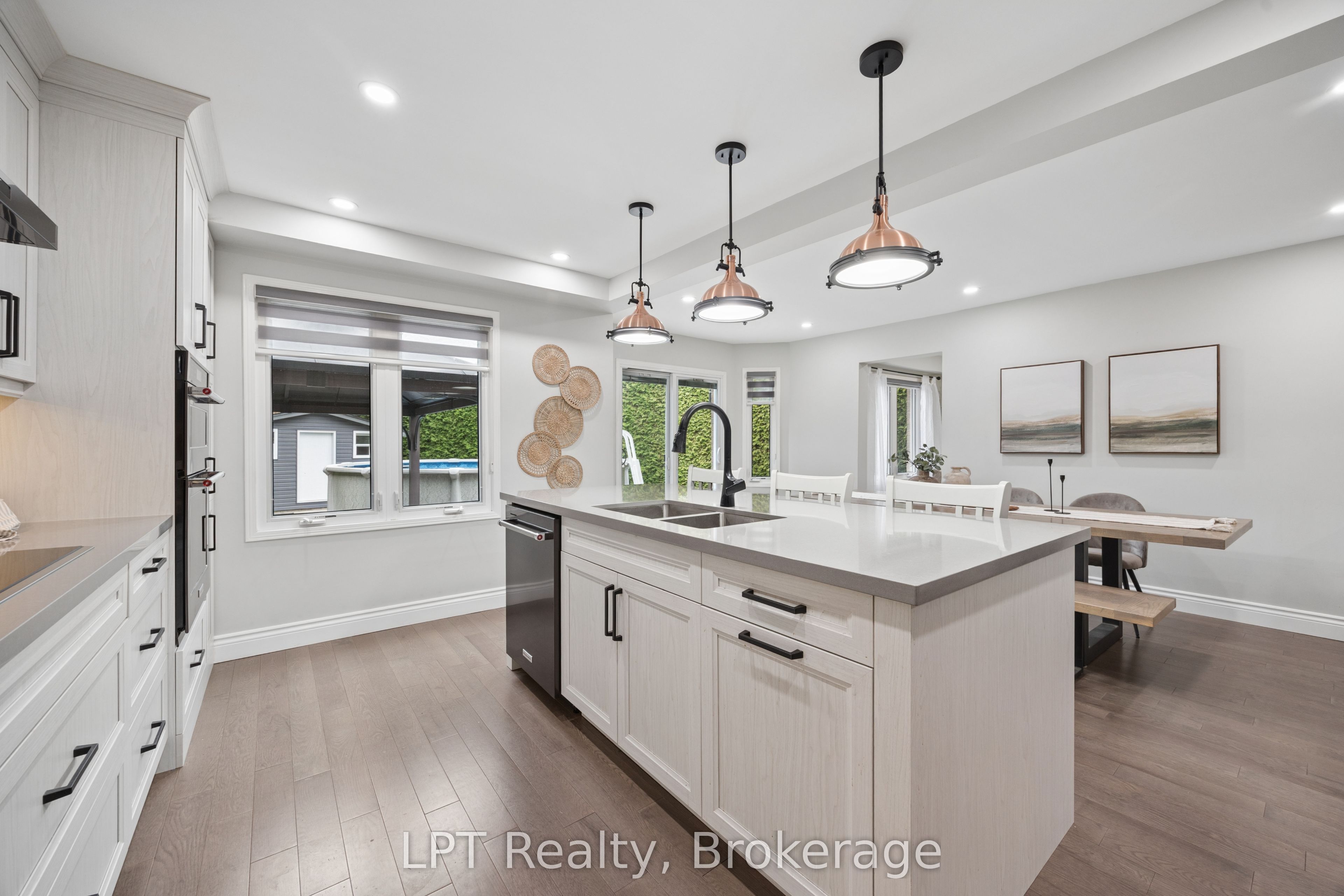 178 Sandringham Drive Property Photo 14