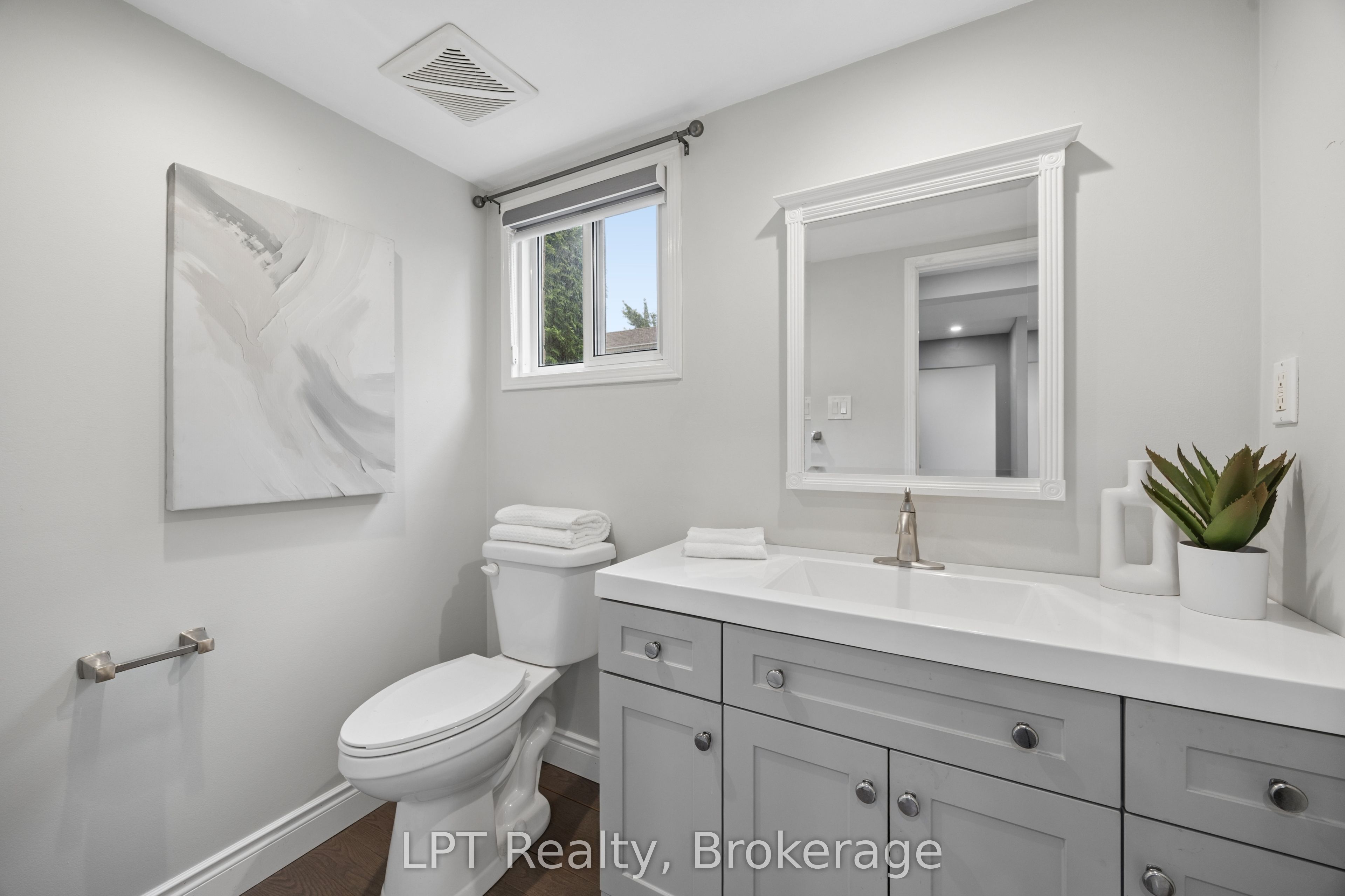 178 Sandringham Drive Property Photo 17