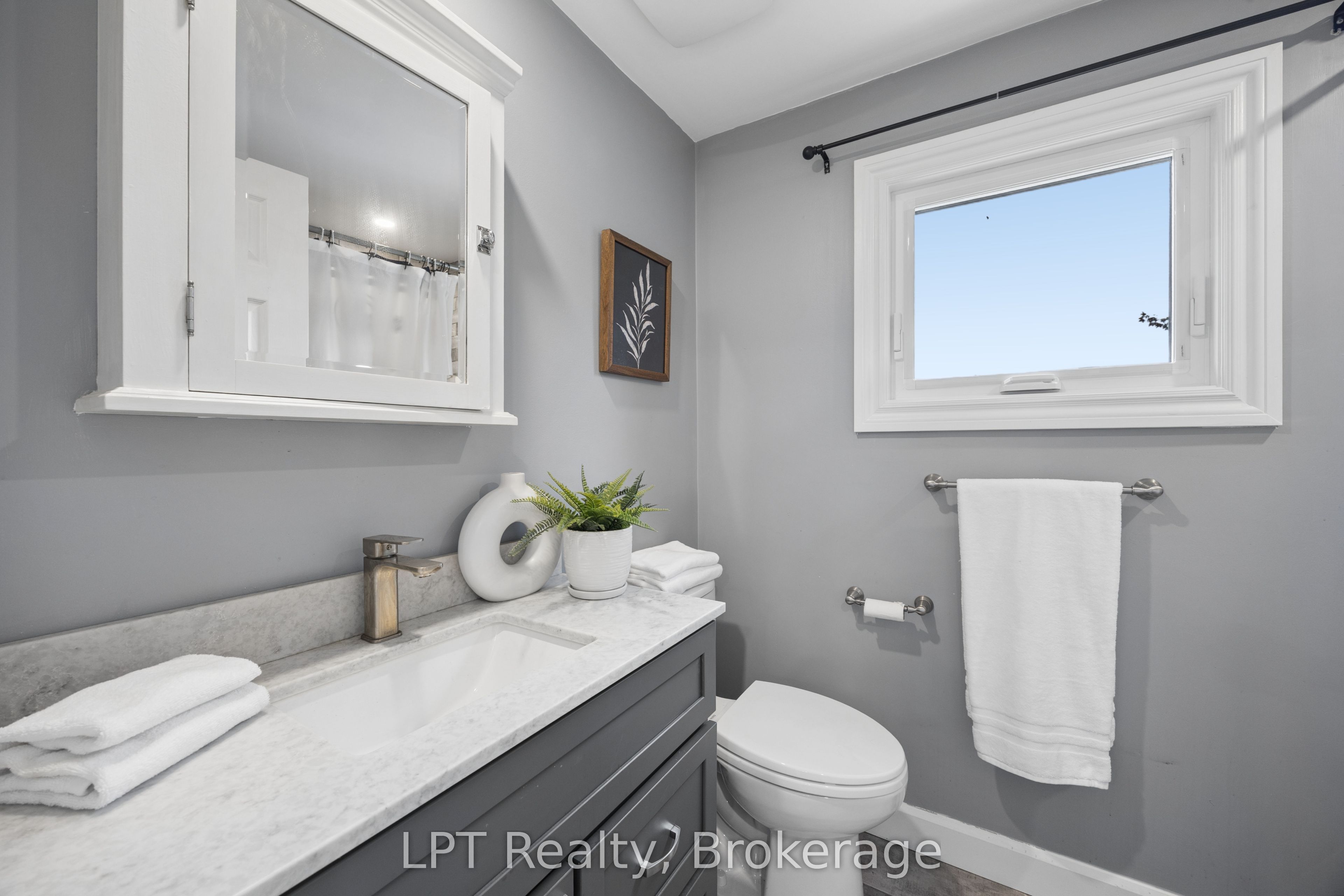 178 Sandringham Drive Property Photo 21