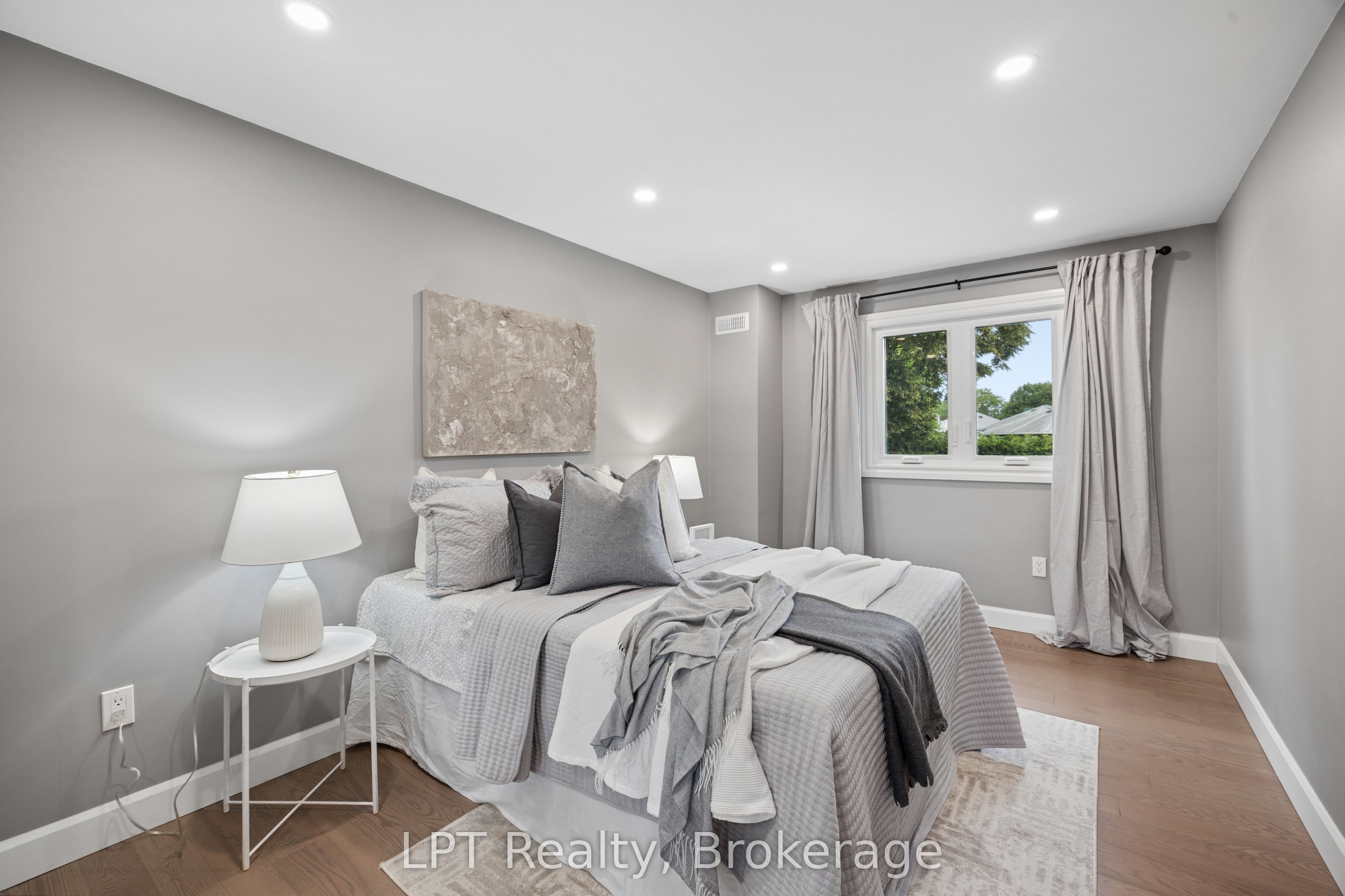 178 Sandringham Drive Property Photo 23