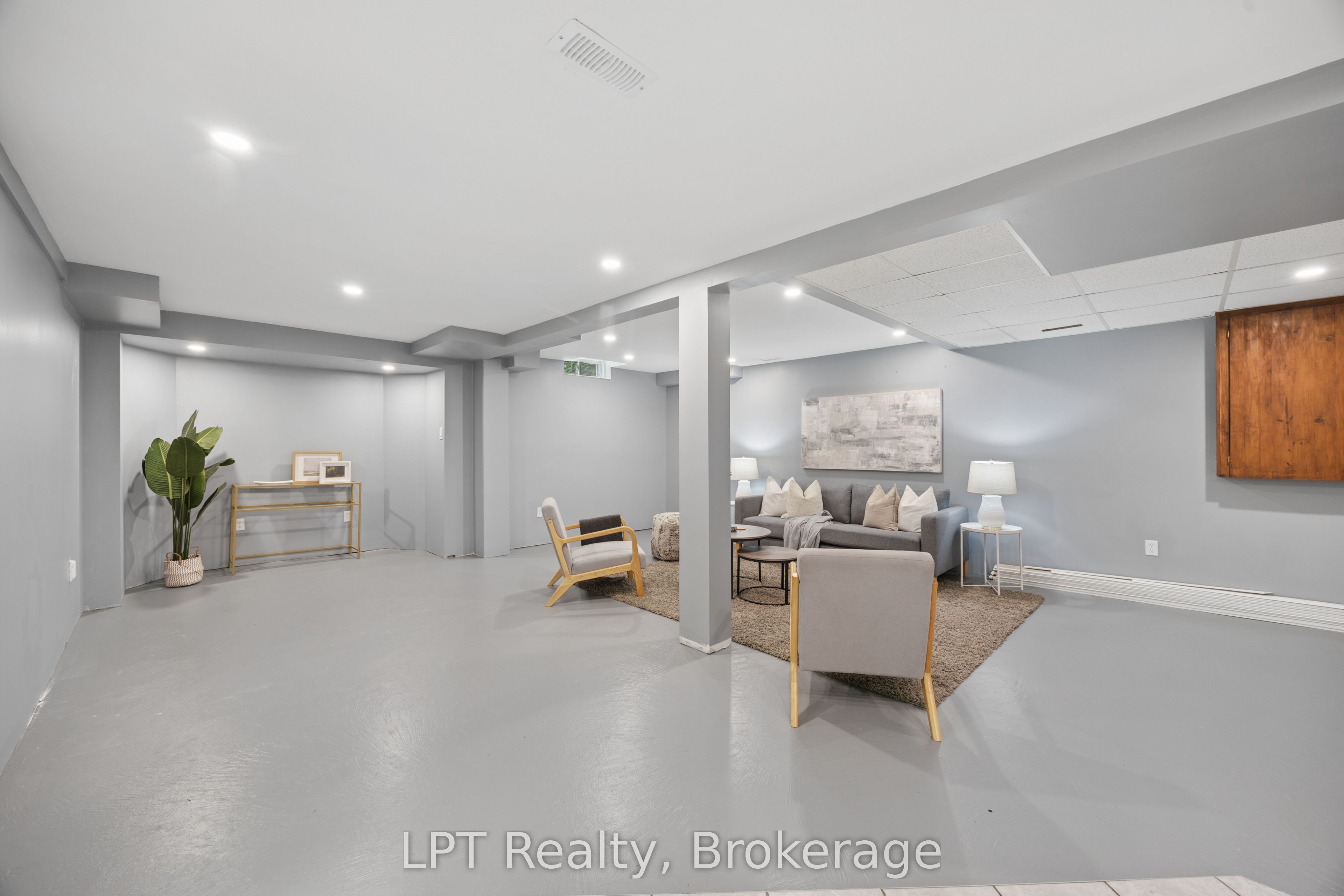 178 Sandringham Drive Property Photo 29