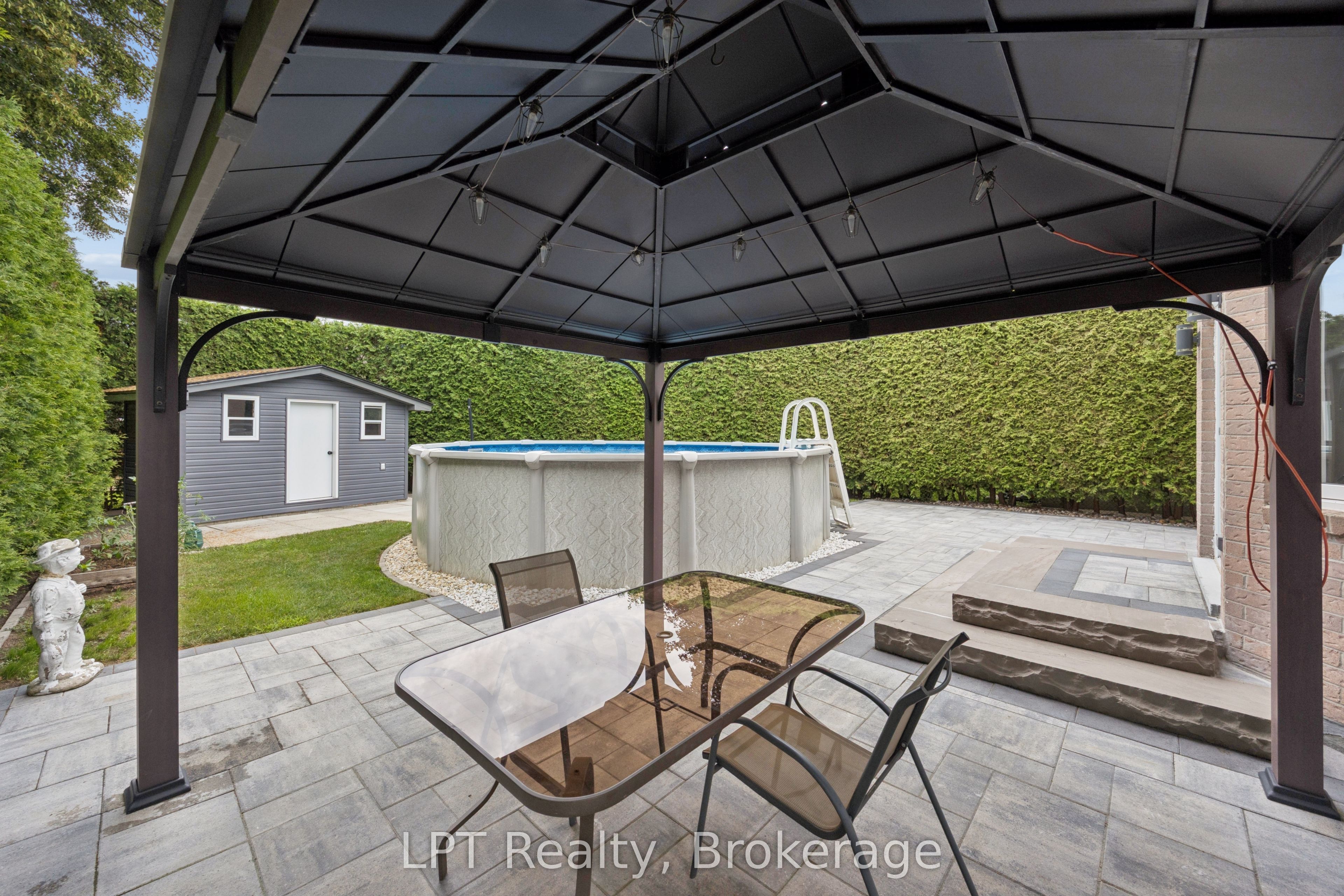 178 Sandringham Drive Property Photo 34
