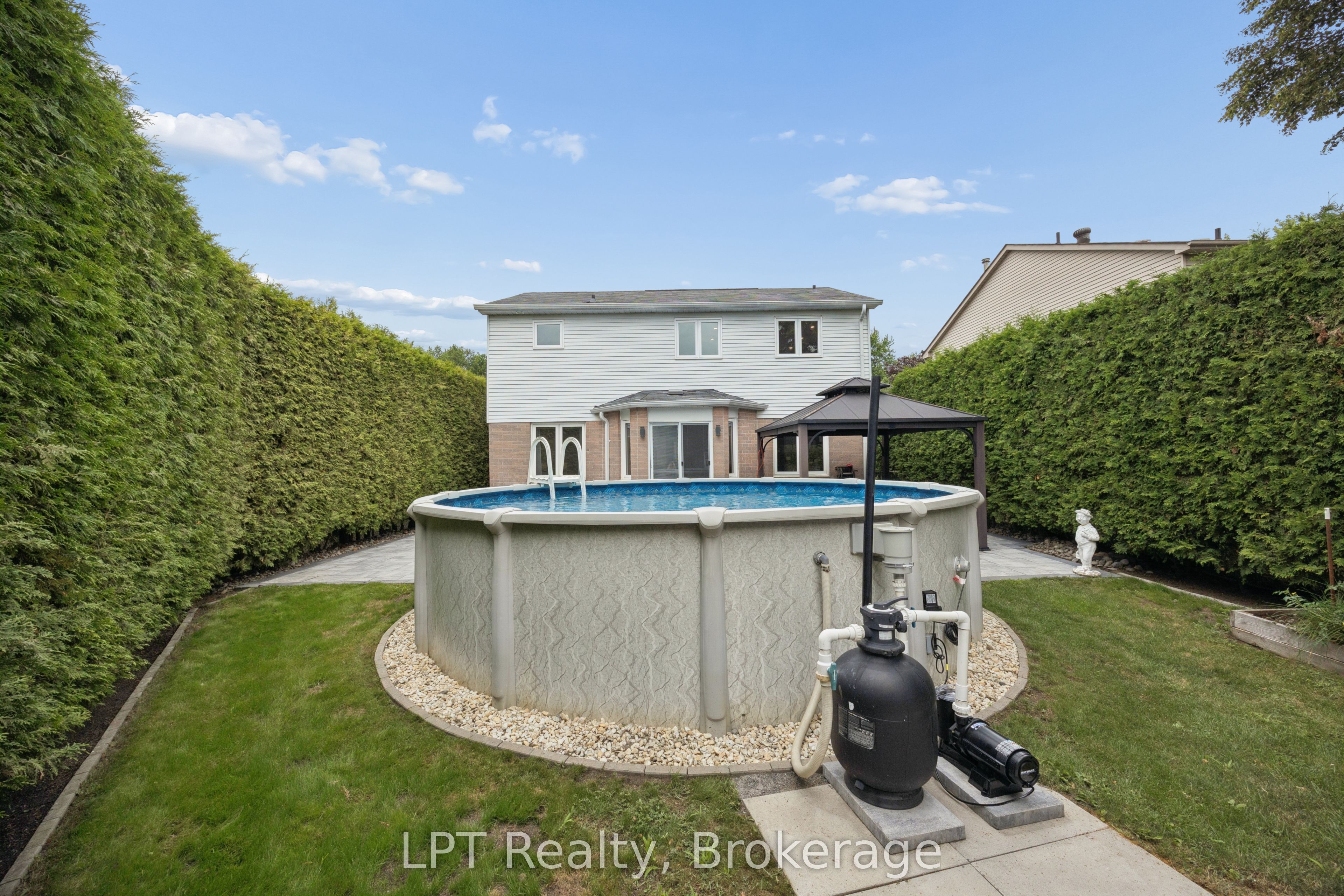 178 Sandringham Drive Property Photo 40