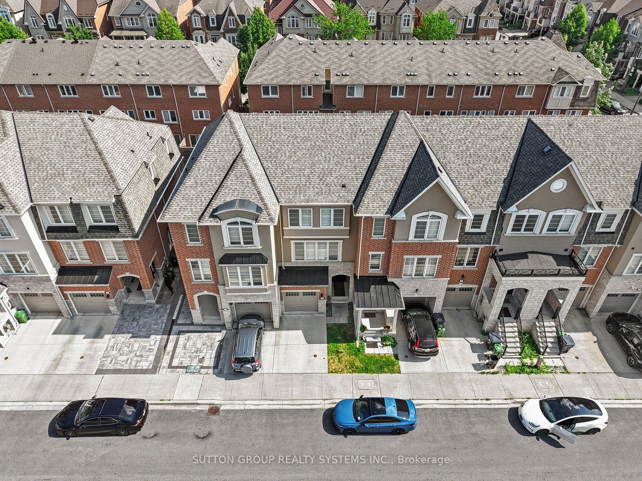 11 Fusilier Drive Property Photo 1