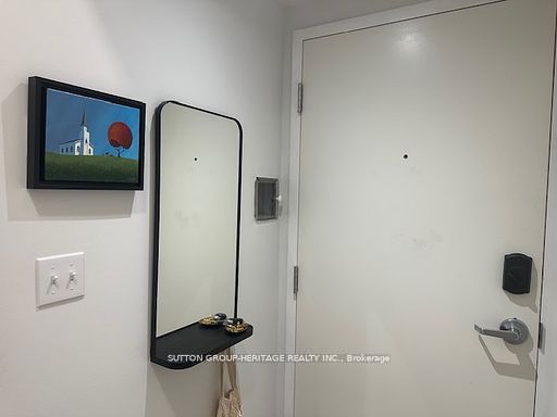 19.5 King Street W 1 Property Photo 3