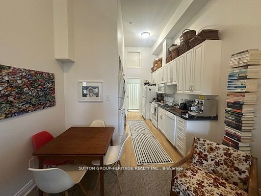 19.5 King Street W 1 Property Photo 8