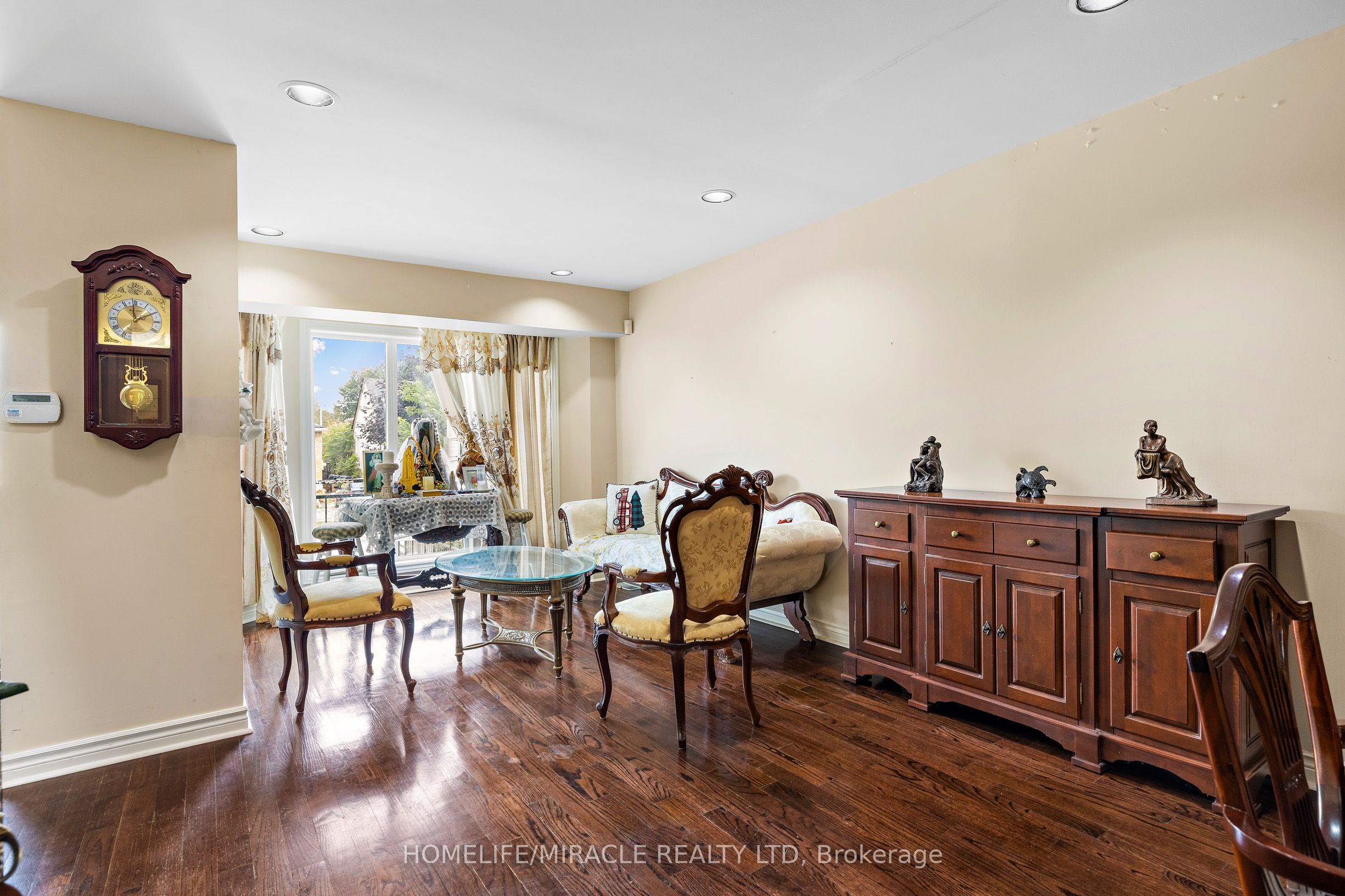 33 Torrens Avenue Property Photo 3