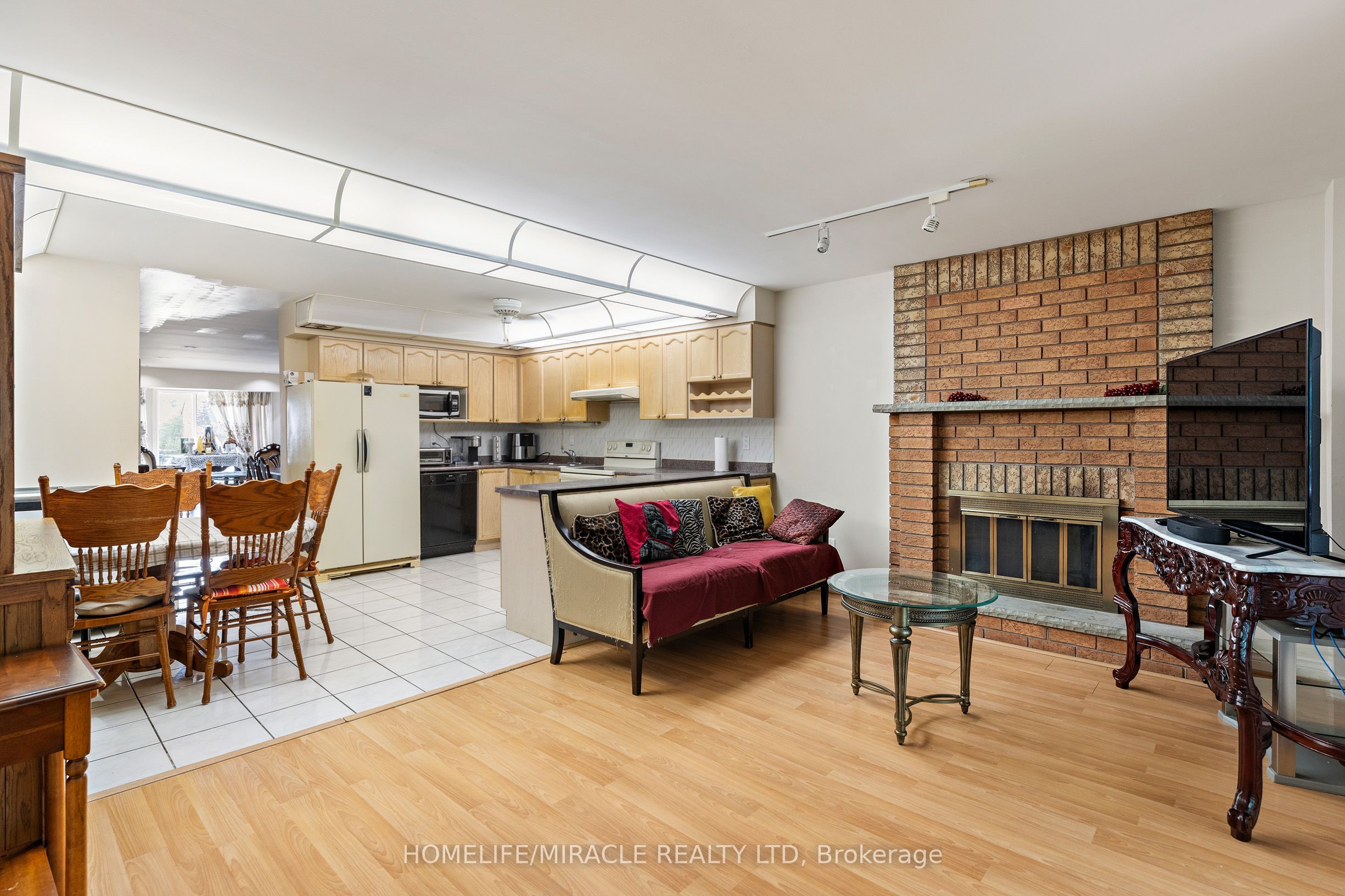 33 Torrens Avenue Property Photo 7