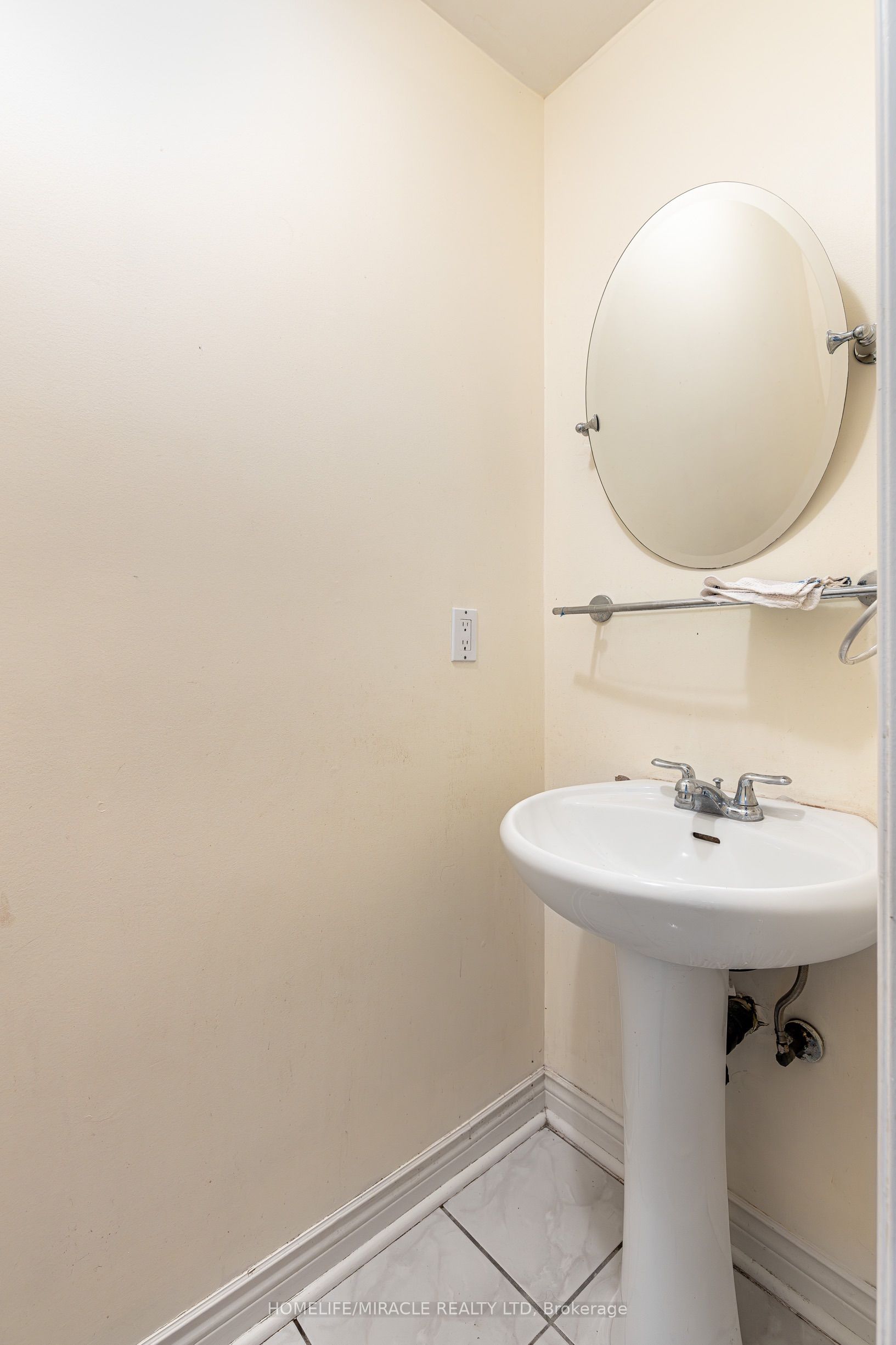 33 Torrens Avenue Property Photo 9