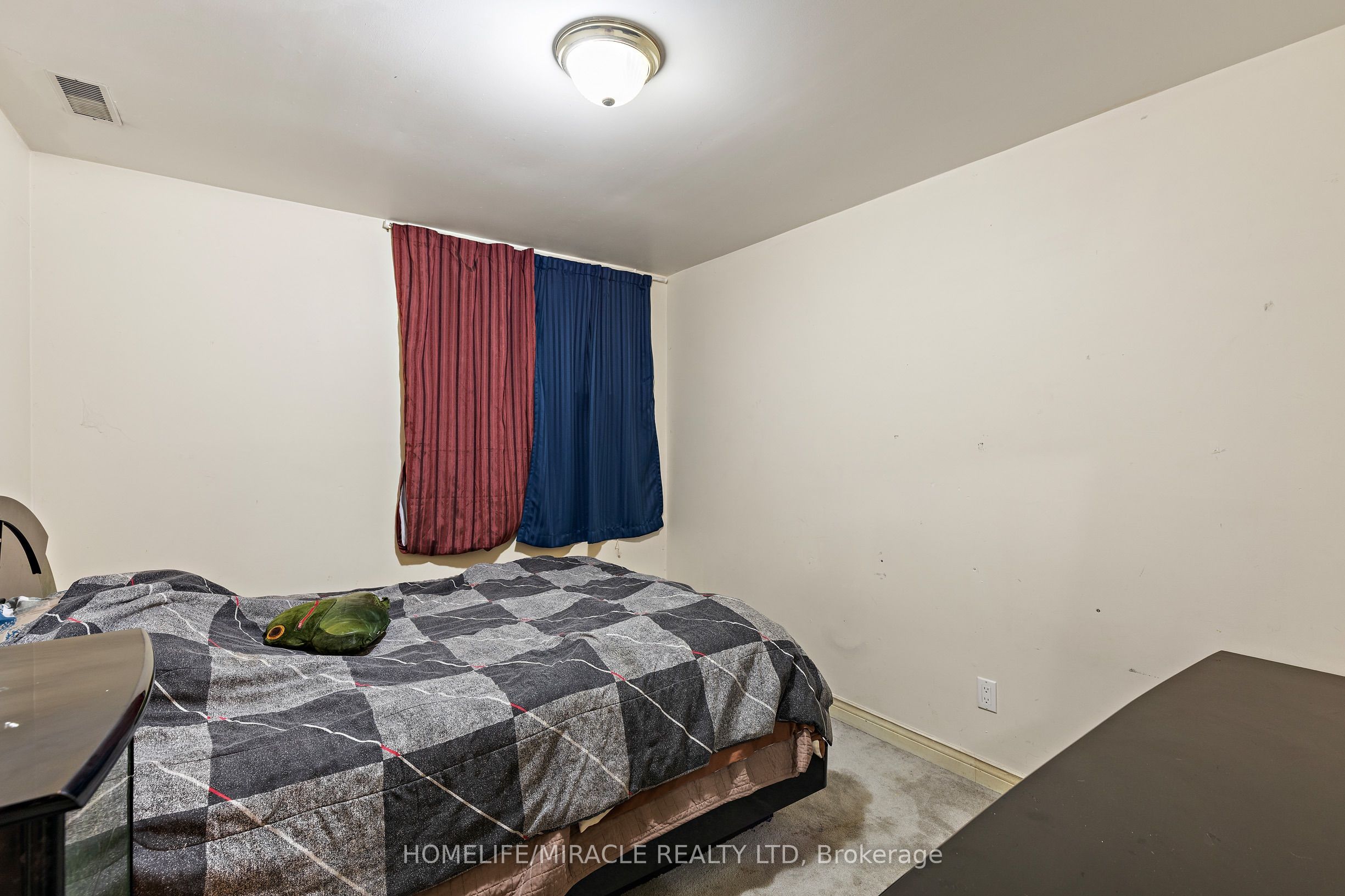 33 Torrens Avenue Property Photo 20