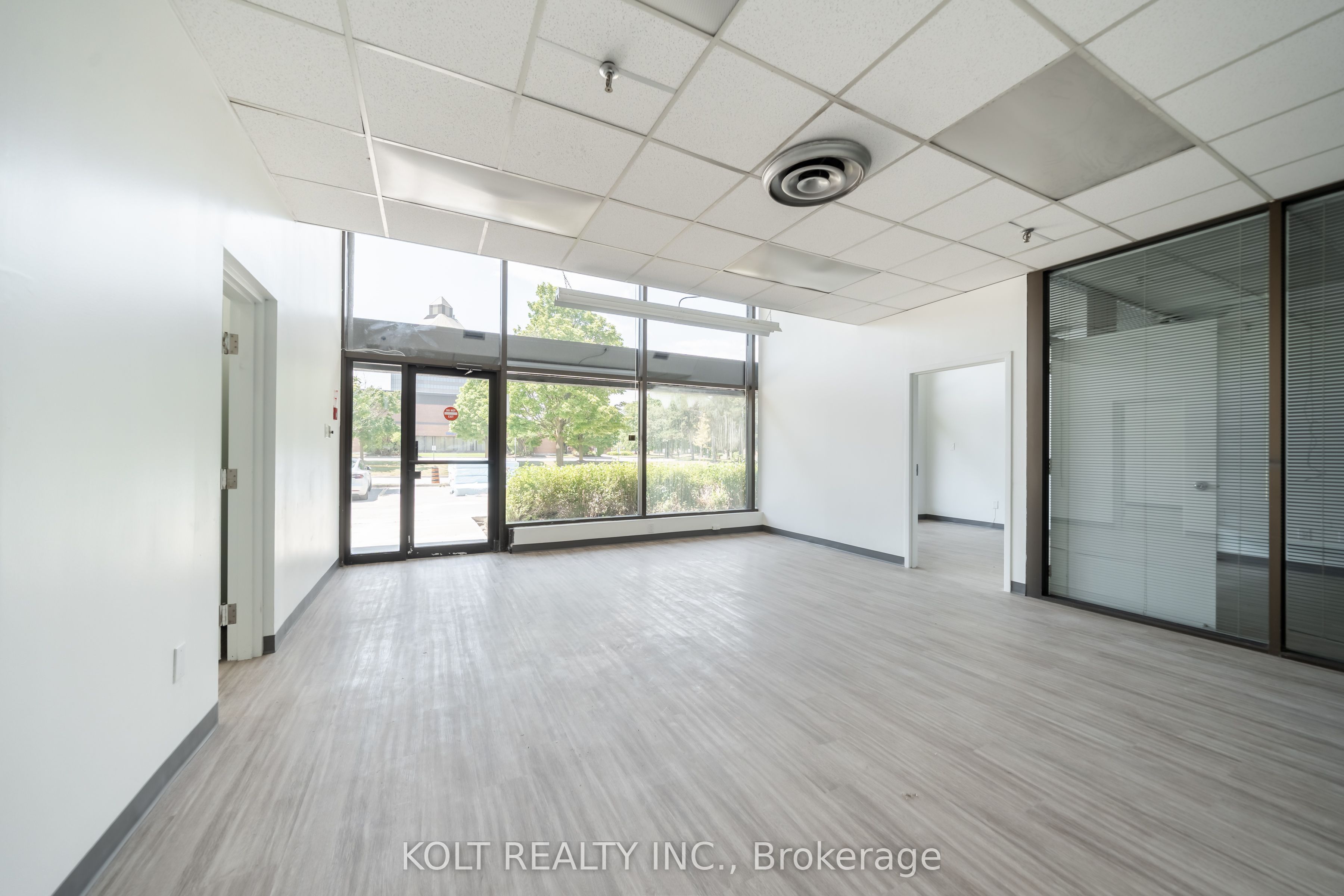 66 Novopharm Court Property Photo 5