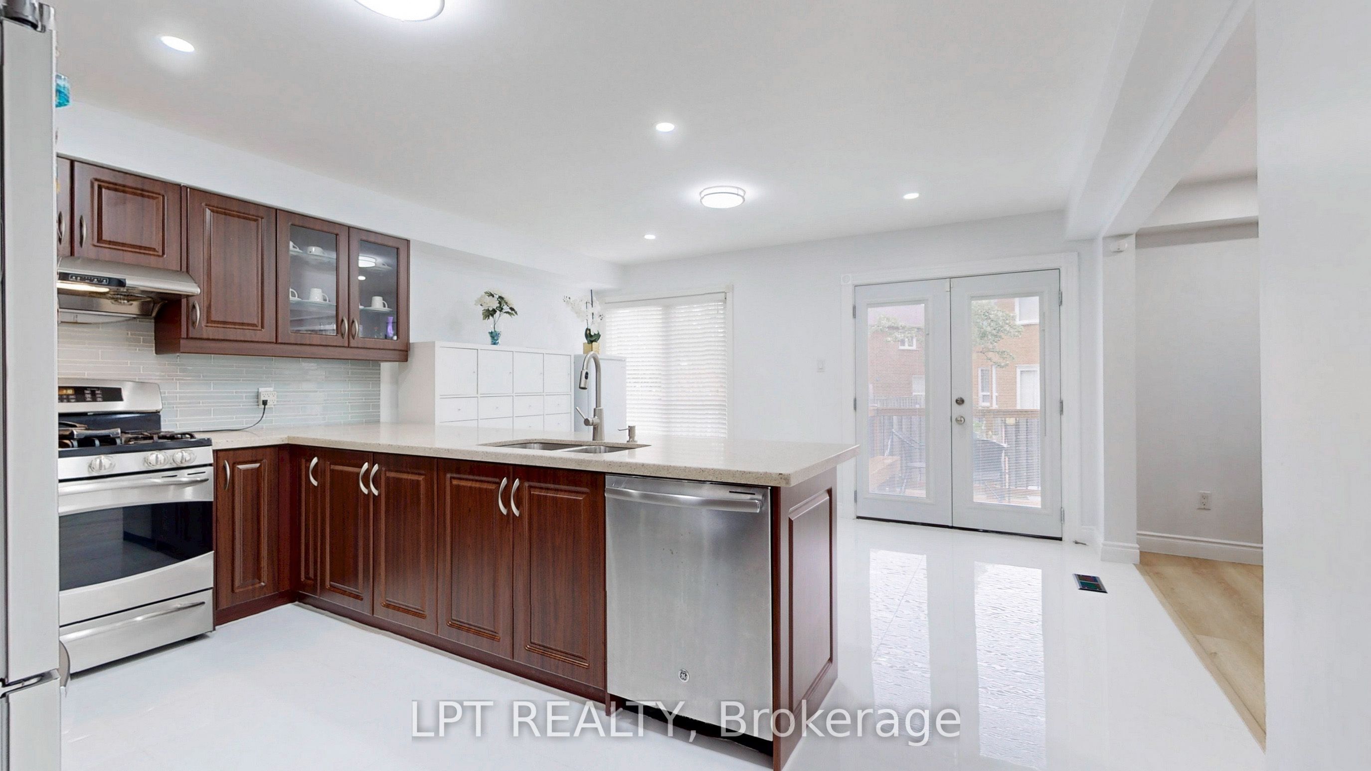 17 Glenheather Terrace Main Property Photo 14