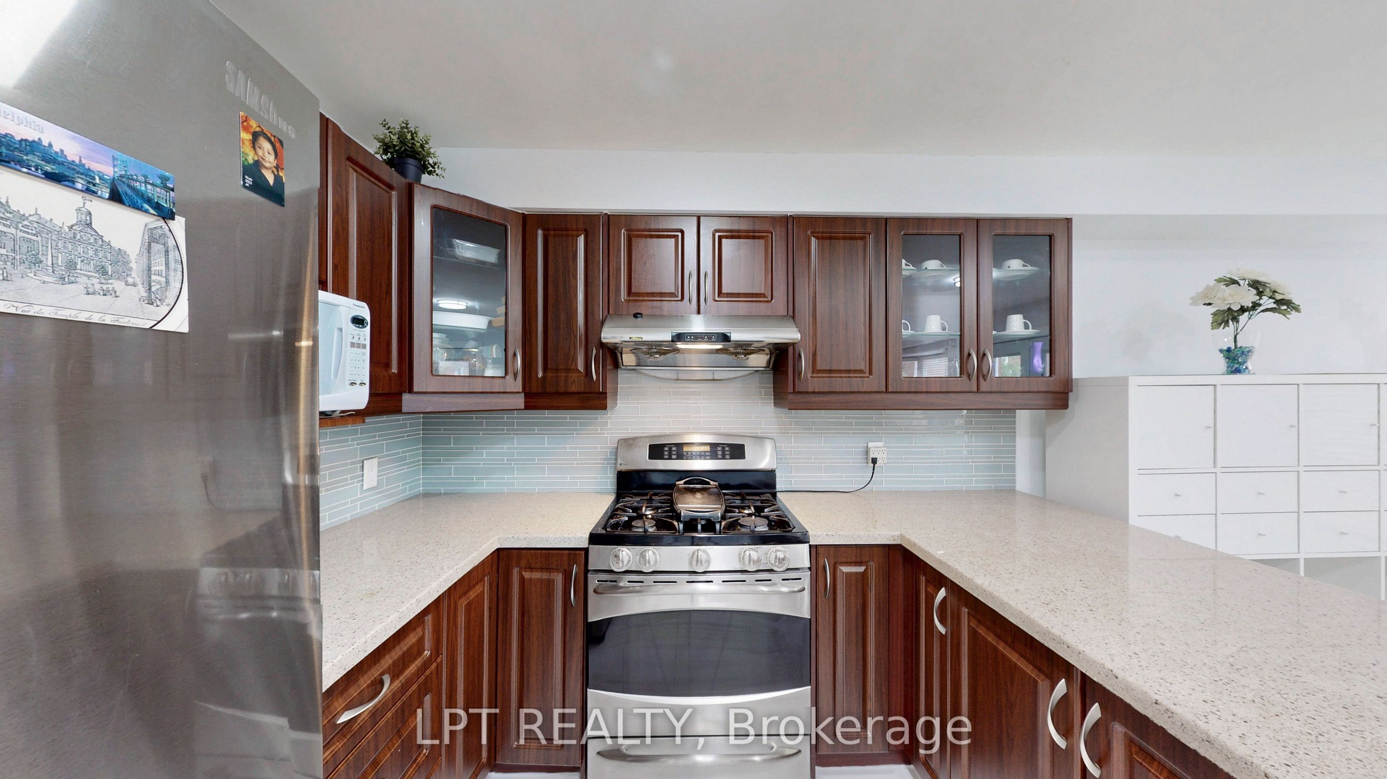 17 Glenheather Terrace Main Property Photo 16