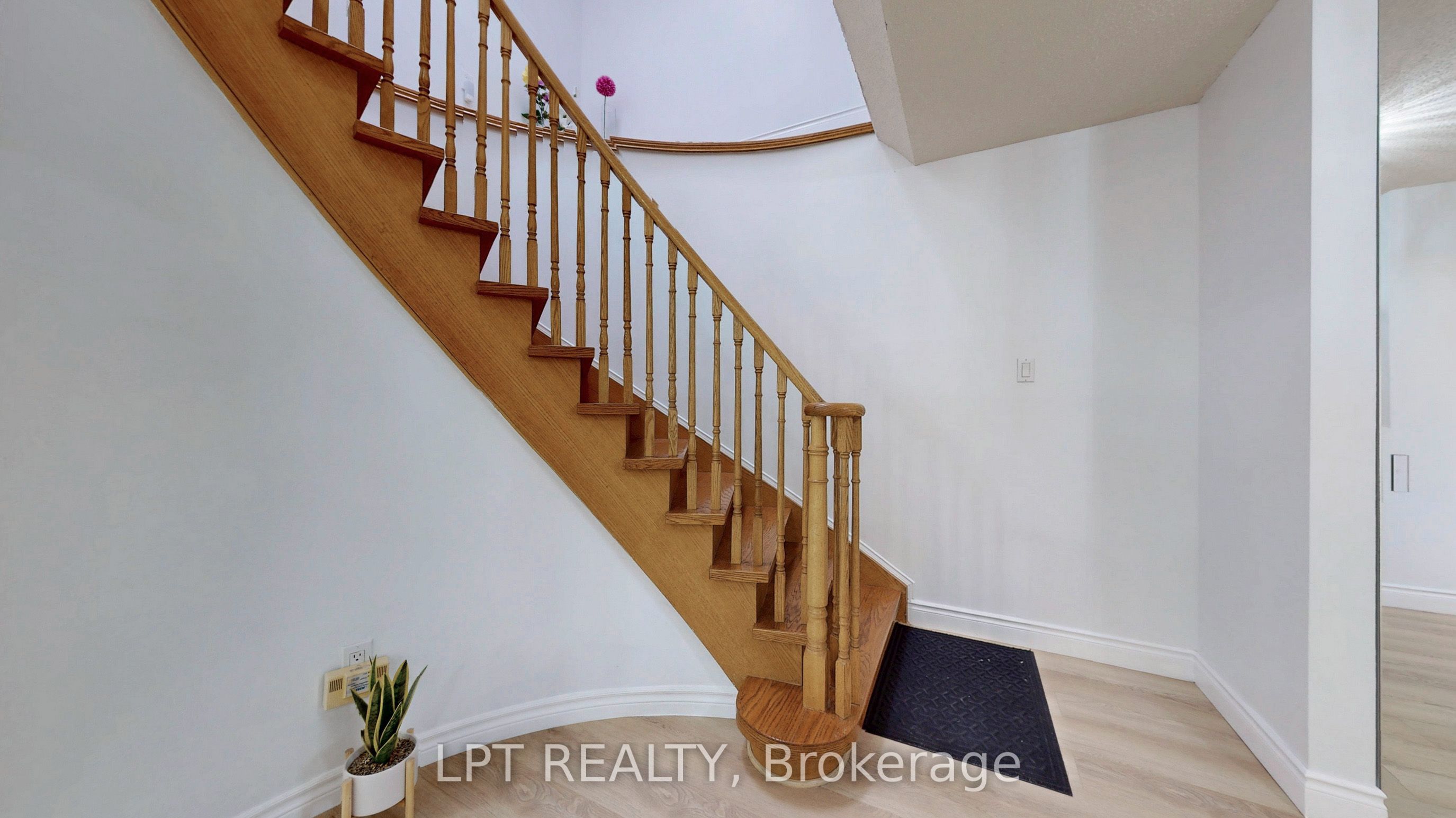 17 Glenheather Terrace Main Property Photo 22