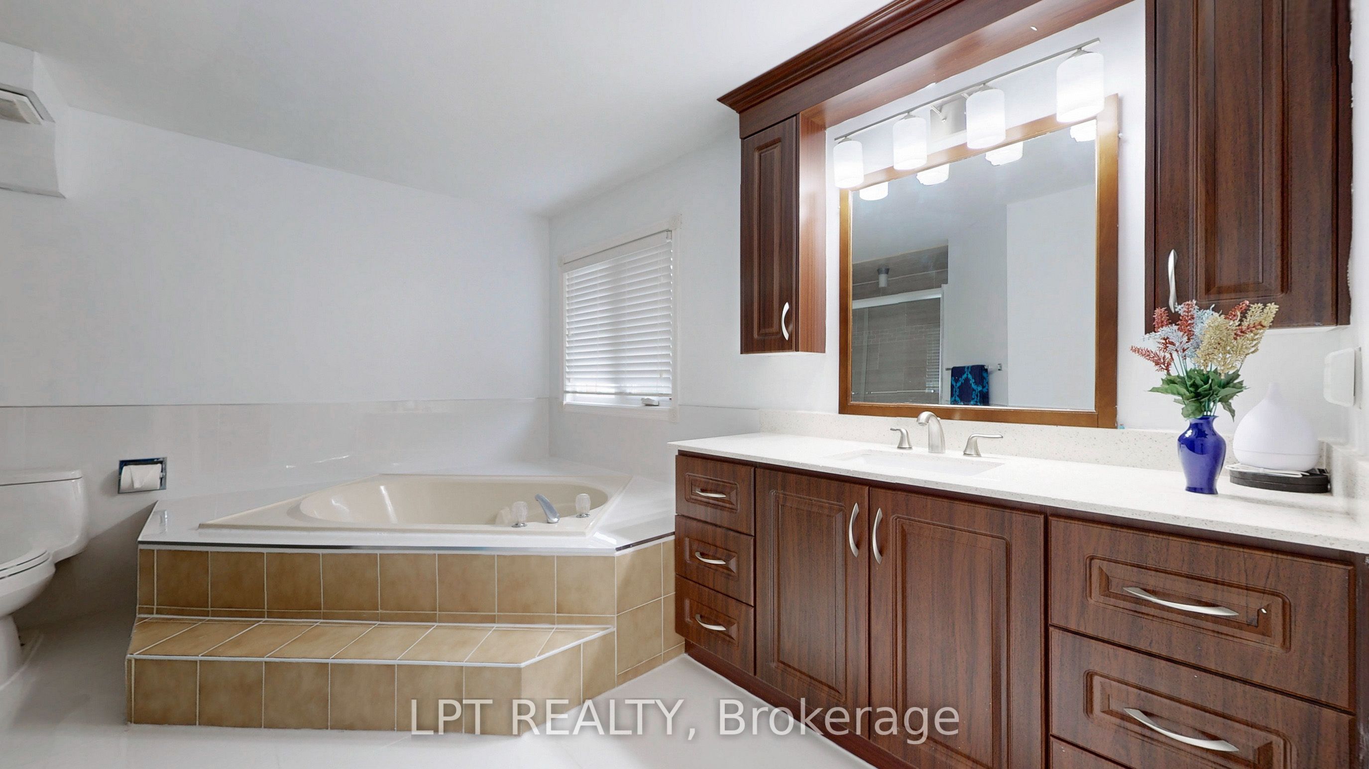 17 Glenheather Terrace Main Property Photo 32