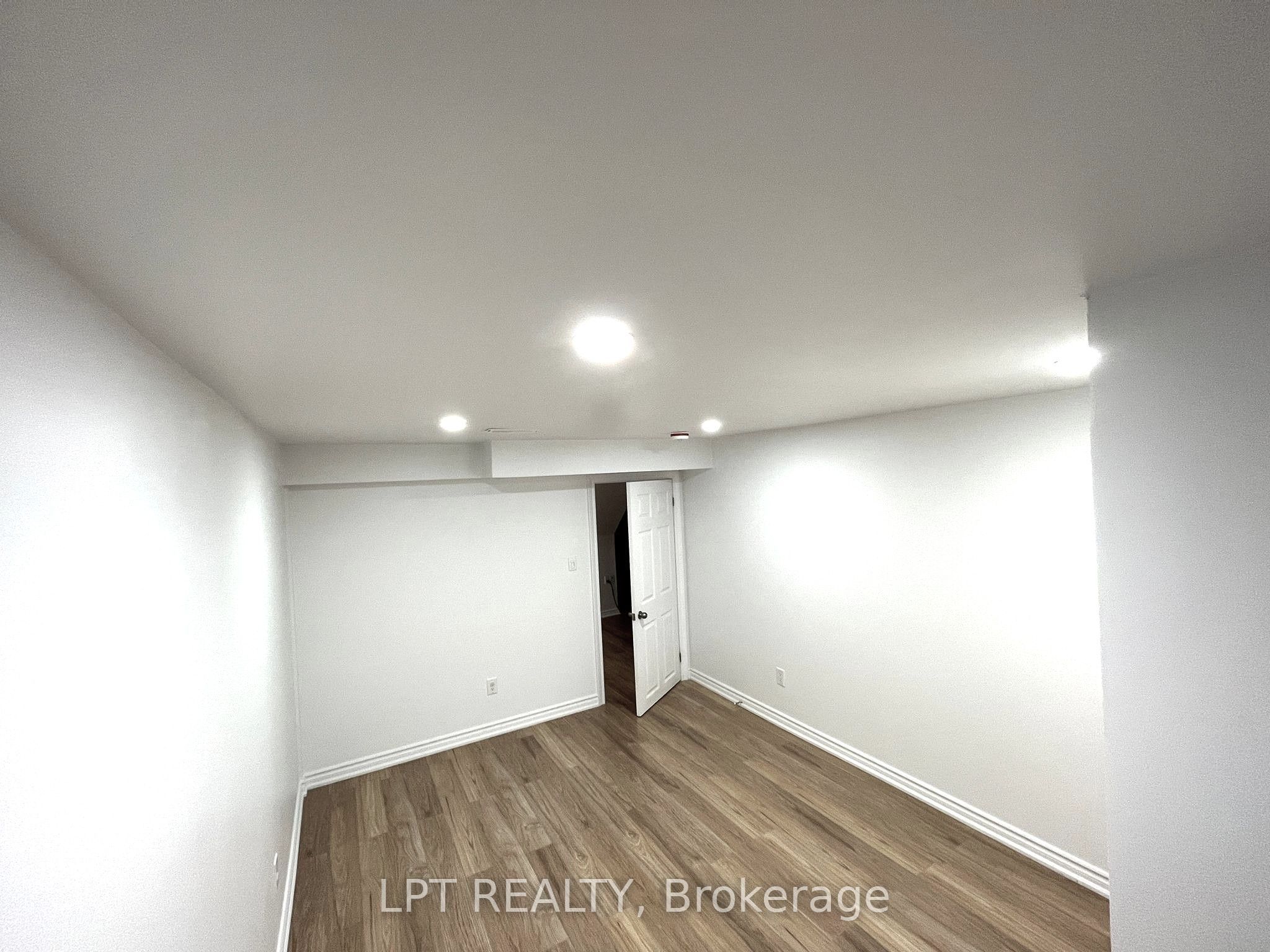 17 Glenheather Terrace Bsmt Property Photo 16