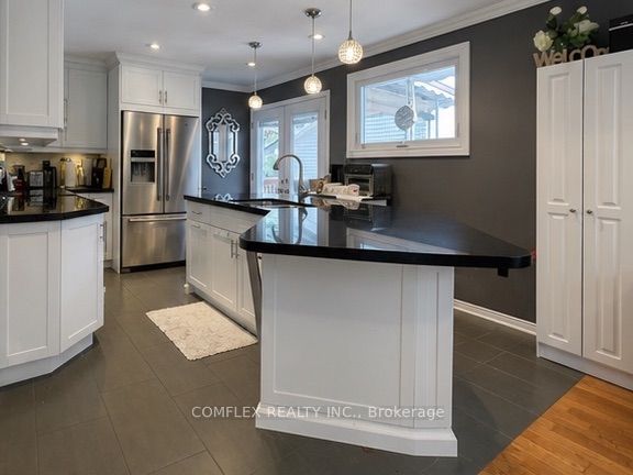 875 Exeter Street Property Photo 3