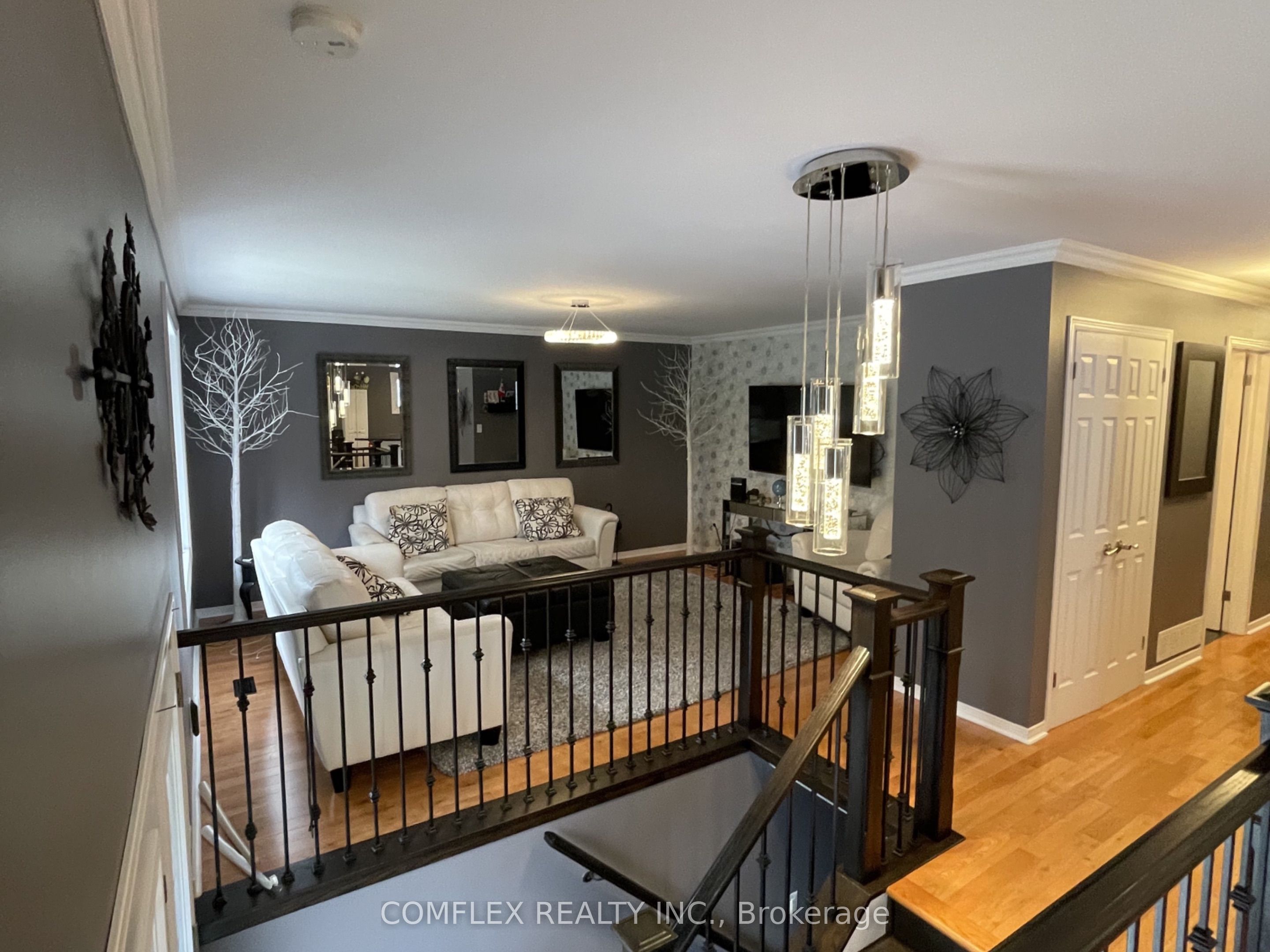 875 Exeter Street Property Photo 5