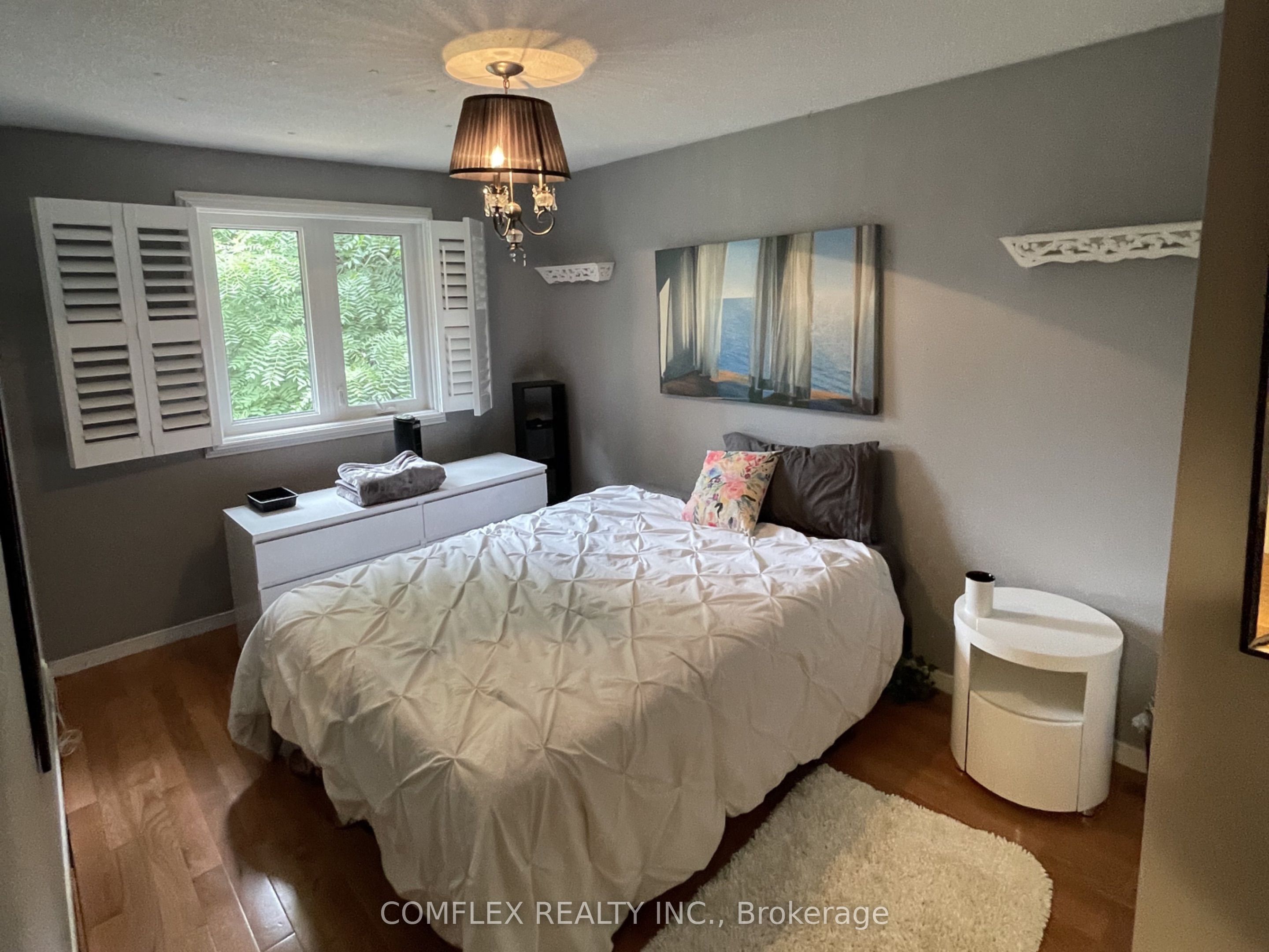 875 Exeter Street Property Photo 7