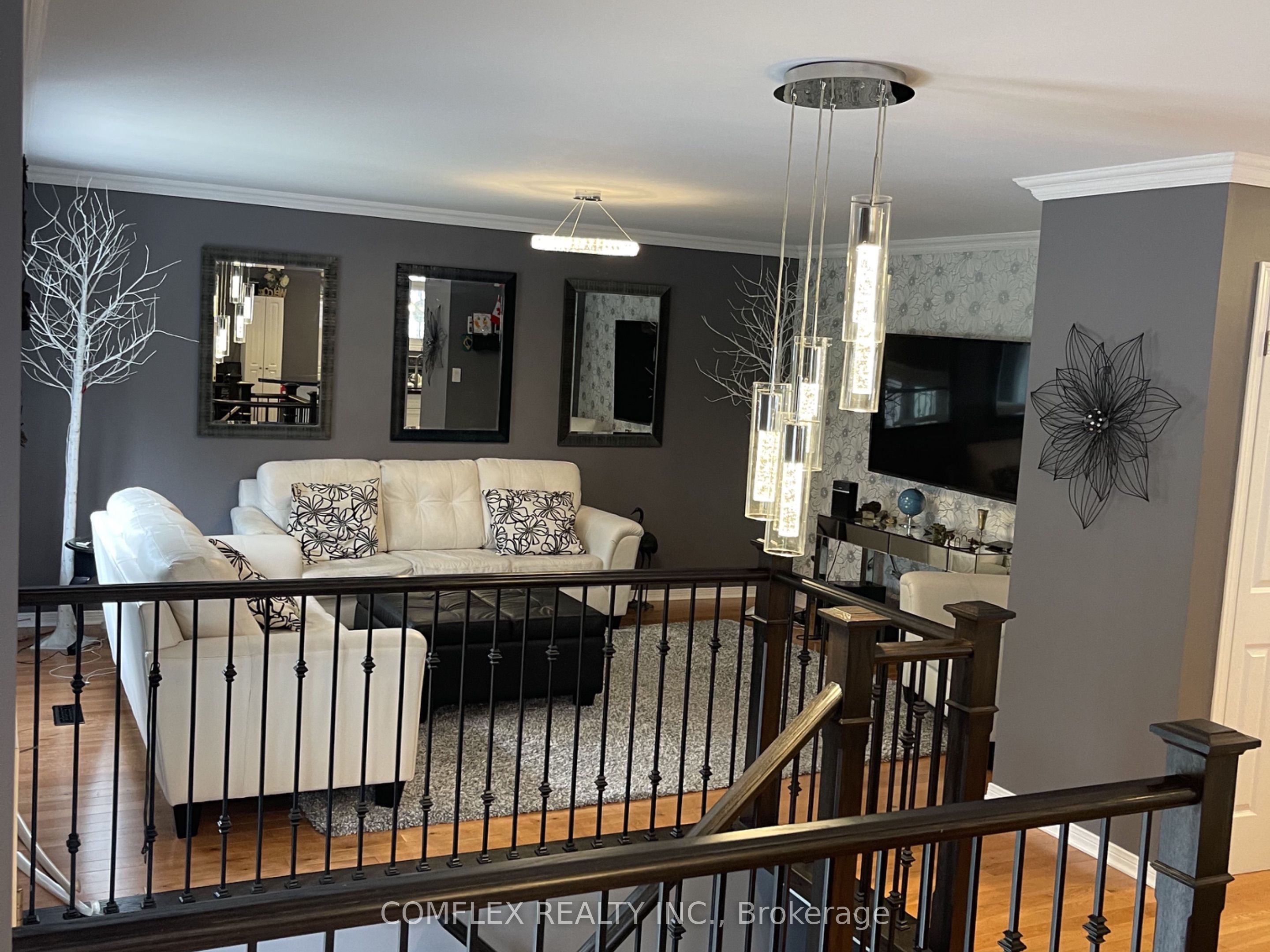 875 Exeter Street Property Photo 15