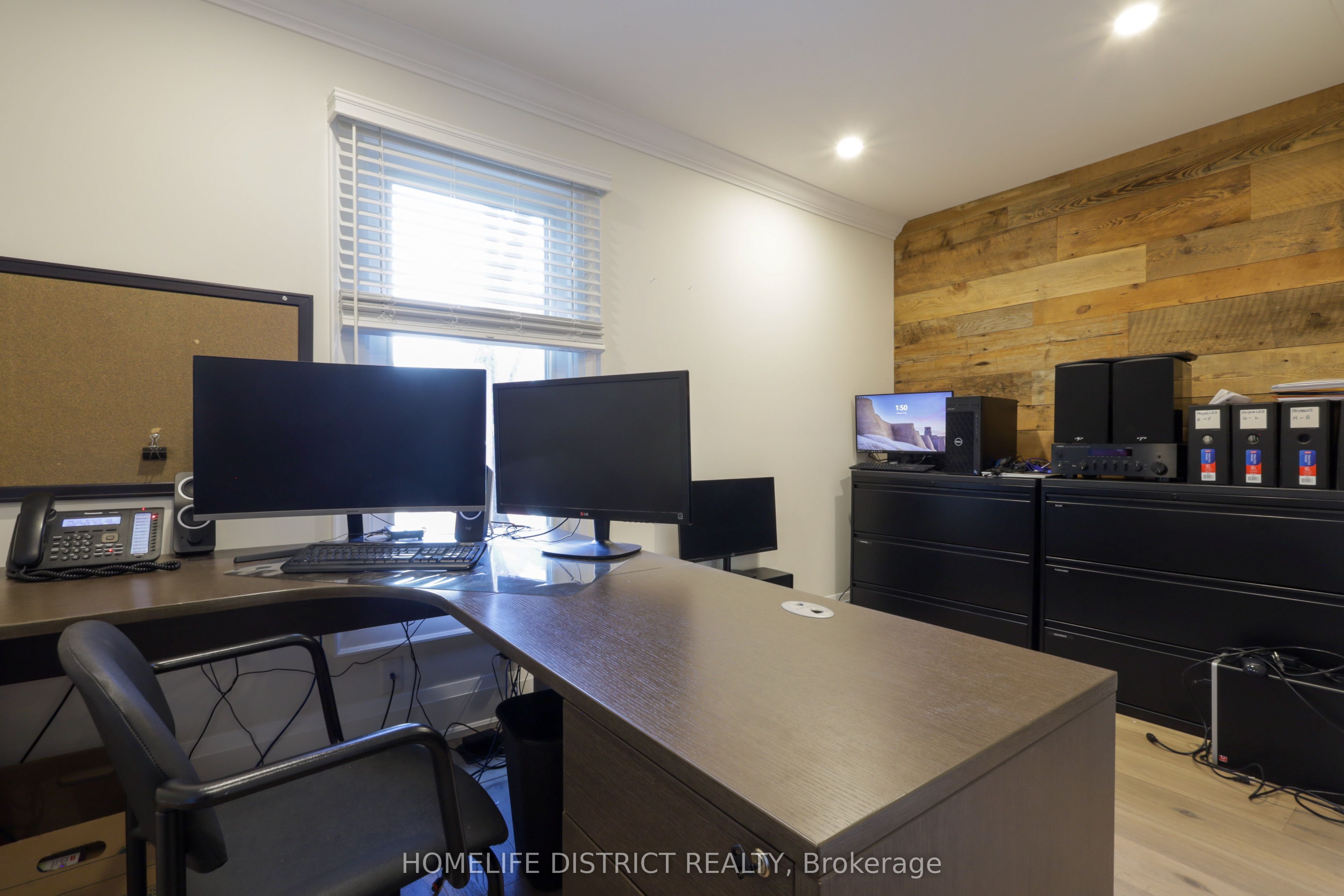 20 Elgin Street E Property Photo 10