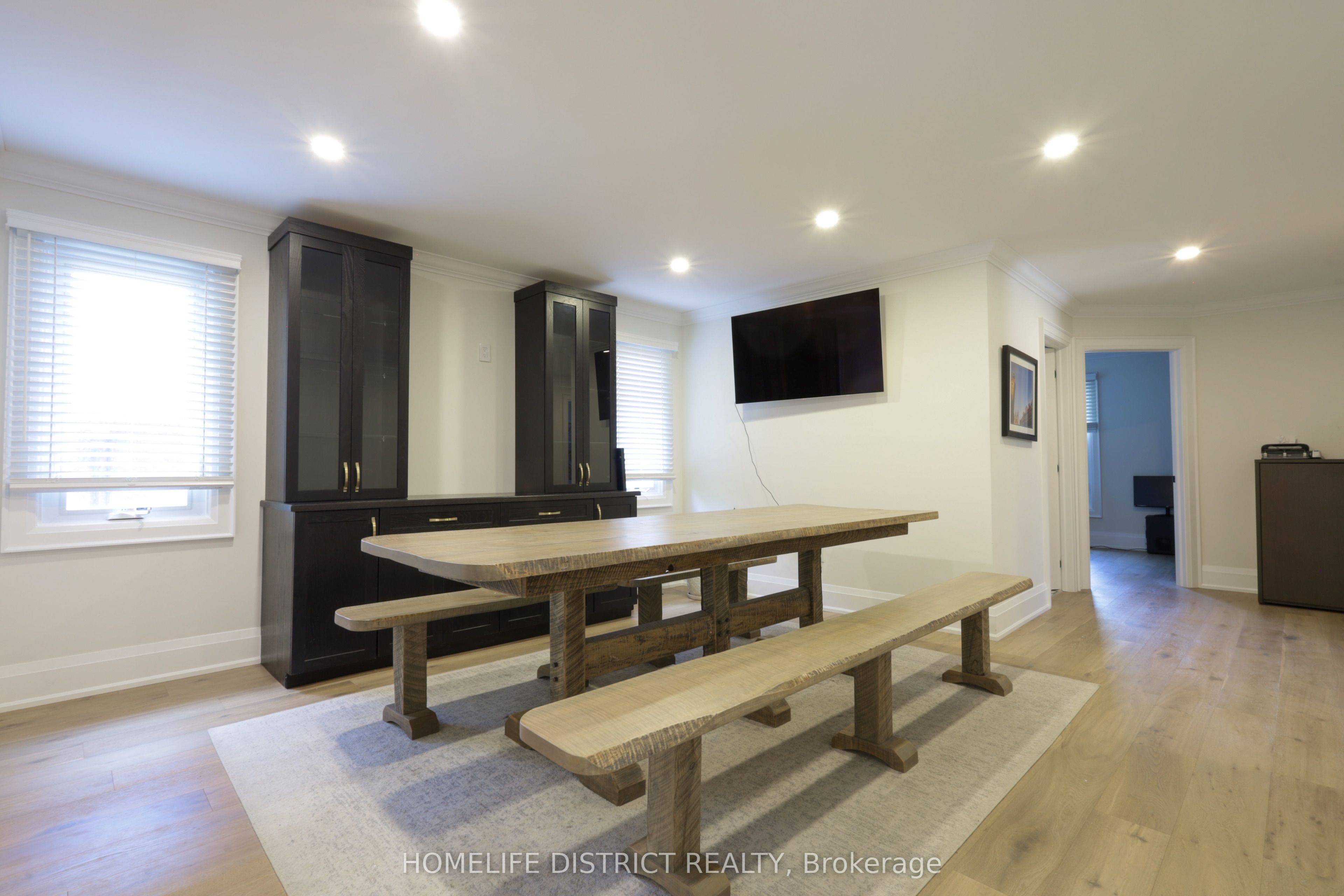 20 Elgin Street E Property Photo 16