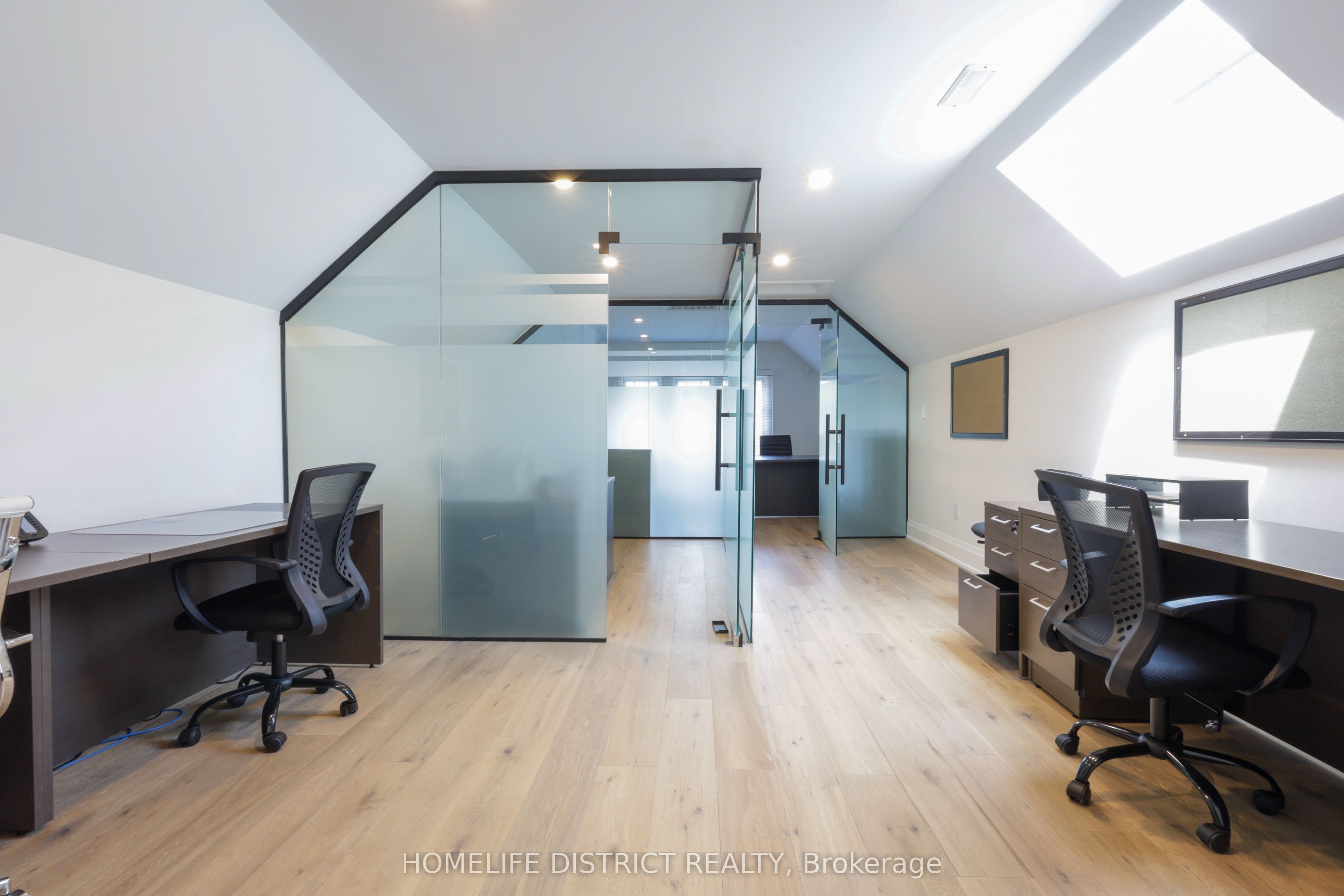 20 Elgin Street E Property Photo 23