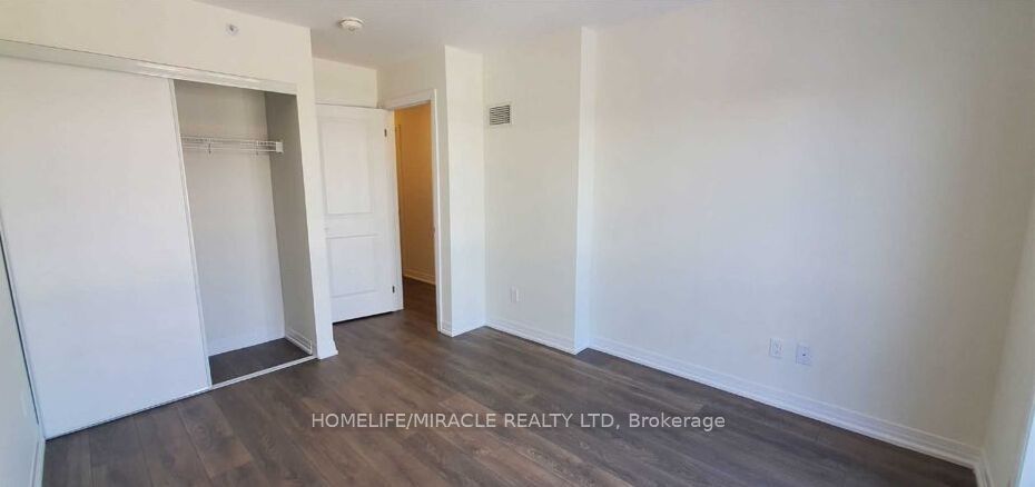 2635 William Jackson Drive 203 Property Photo 7