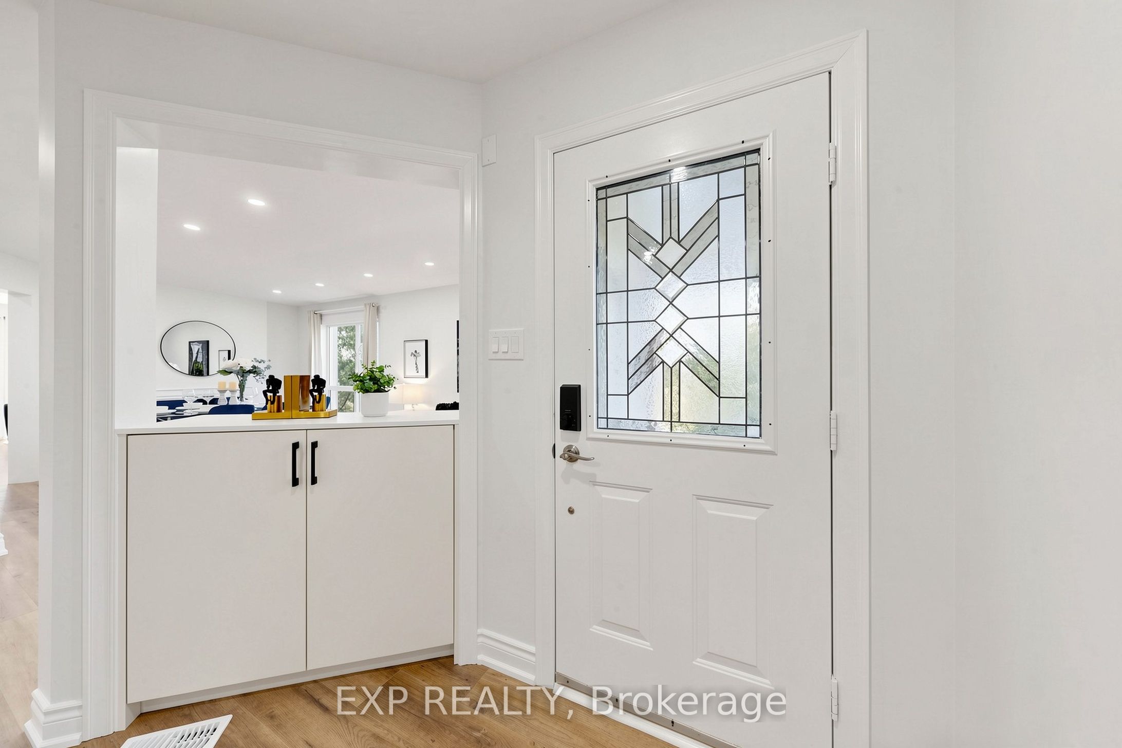 106 Smales Drive Property Photo 12