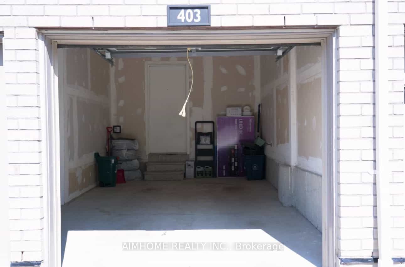1525 Kingston Road 403 Property Photo 21