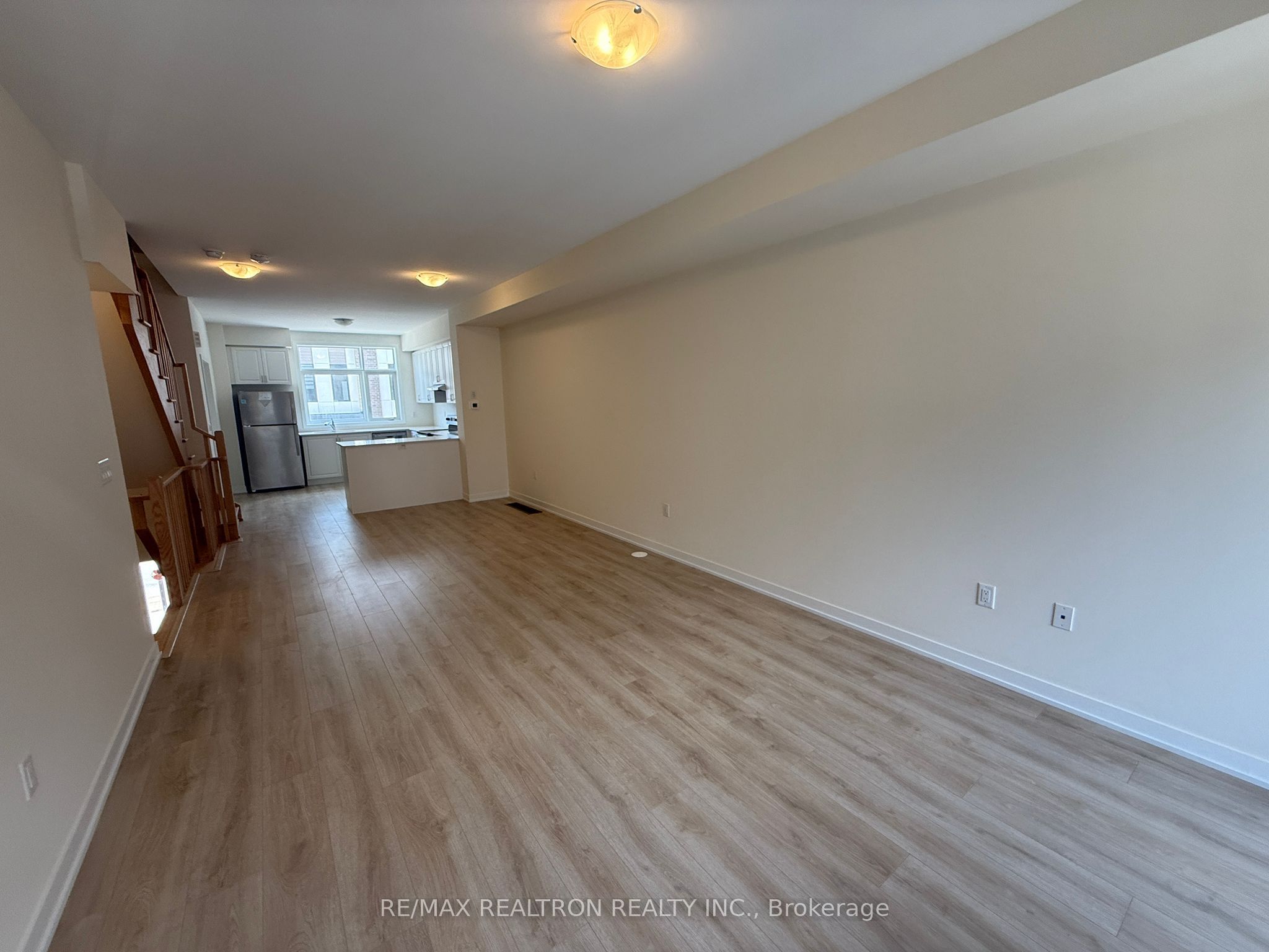 1695 Dersan Street E 1206 Property Photo 4