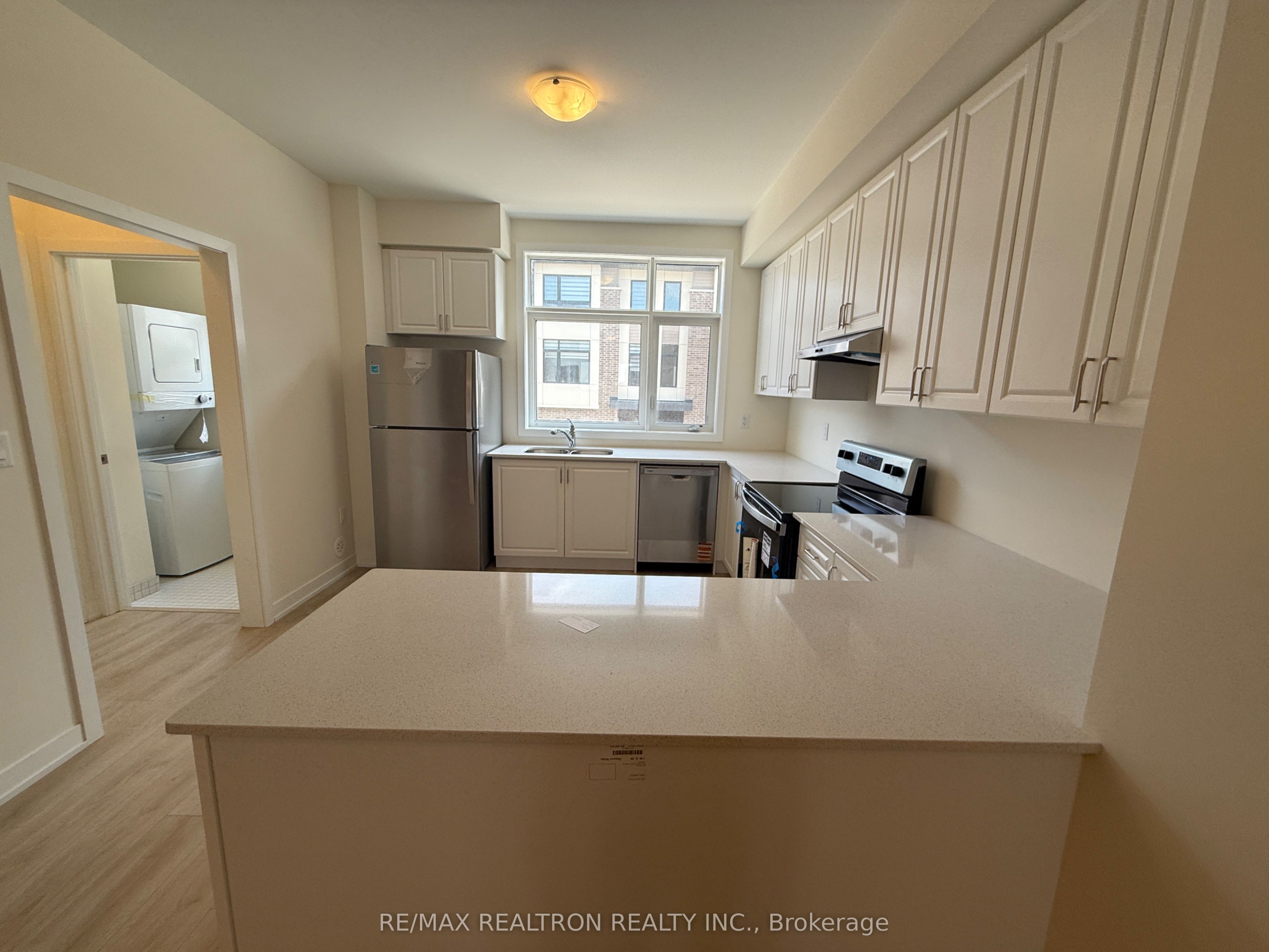 1695 Dersan Street E 1206 Property Photo 6