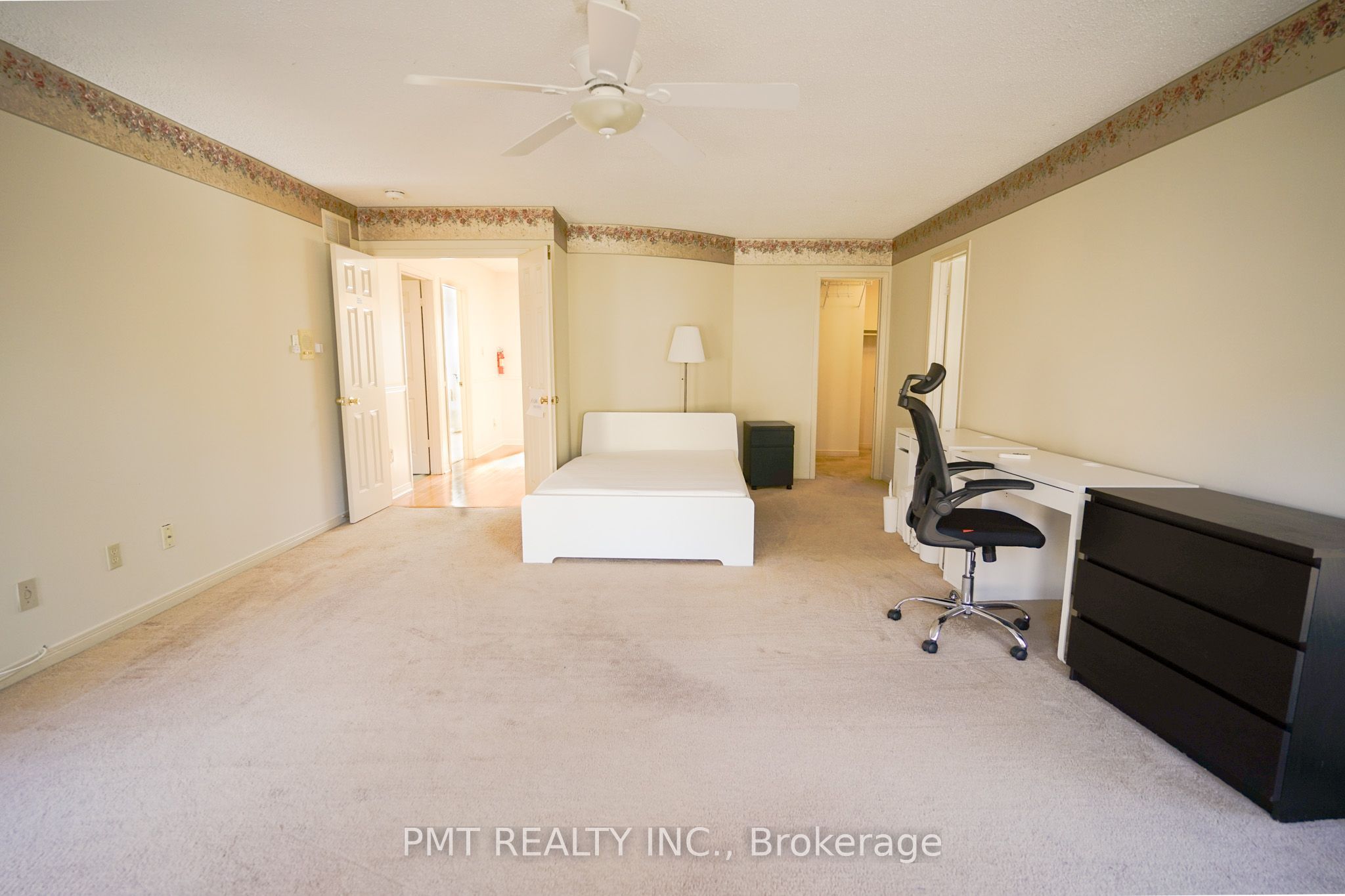 26 Dartmoor Drive Main Property Photo 12
