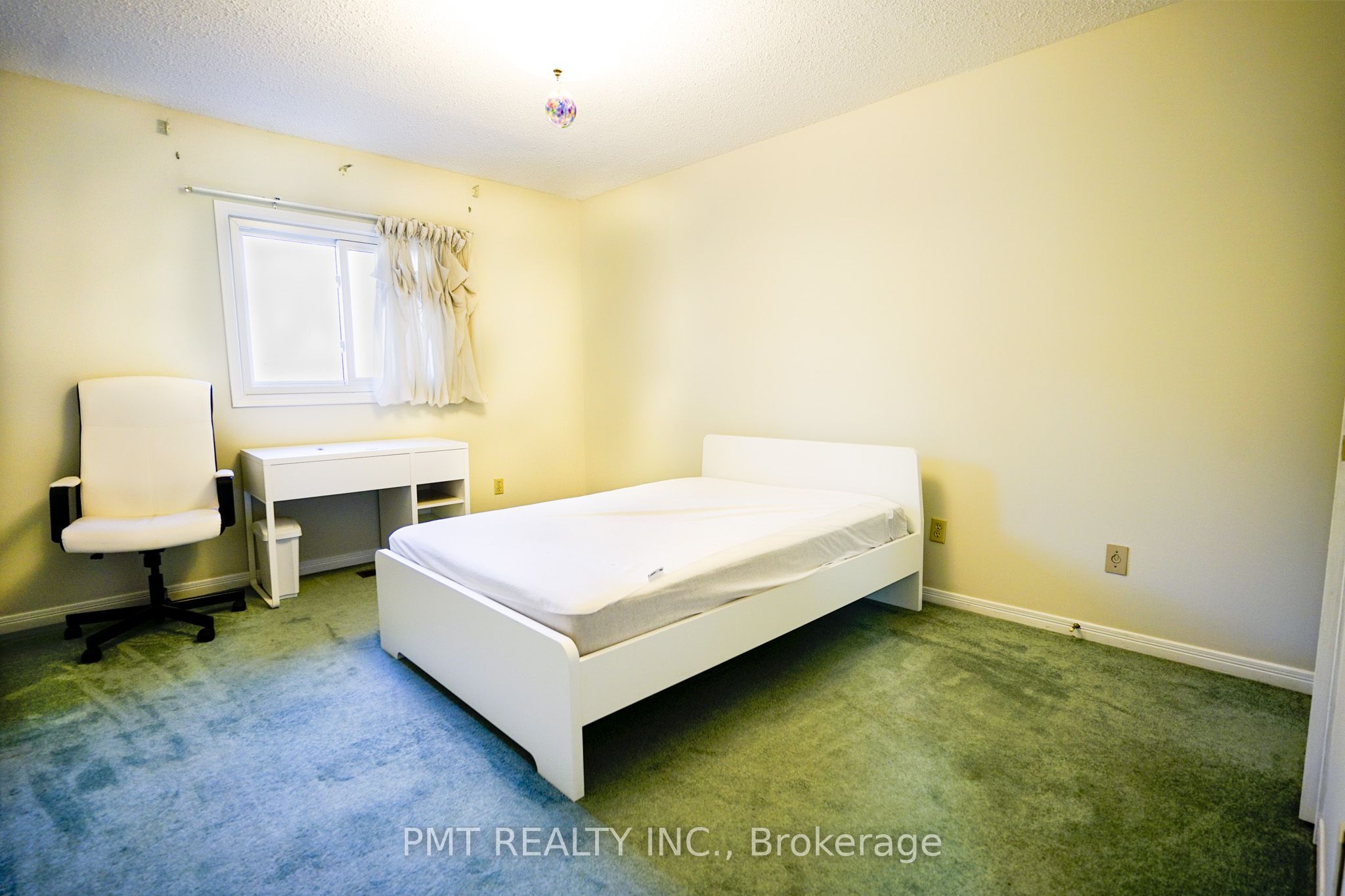 26 Dartmoor Drive Main Property Photo 17