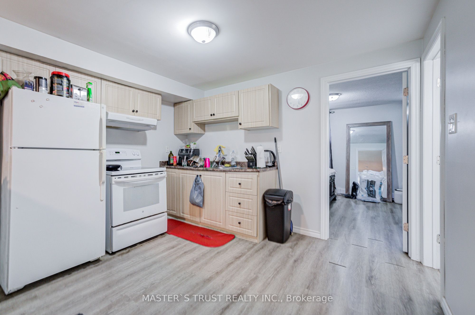 1179 Simcoe Street S Unit 2 Property Photo 8
