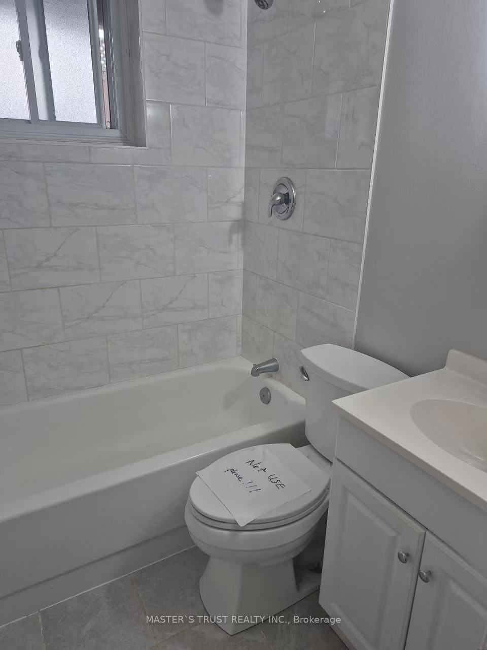 1179 Simcoe Street S Unit 2 Property Photo 13
