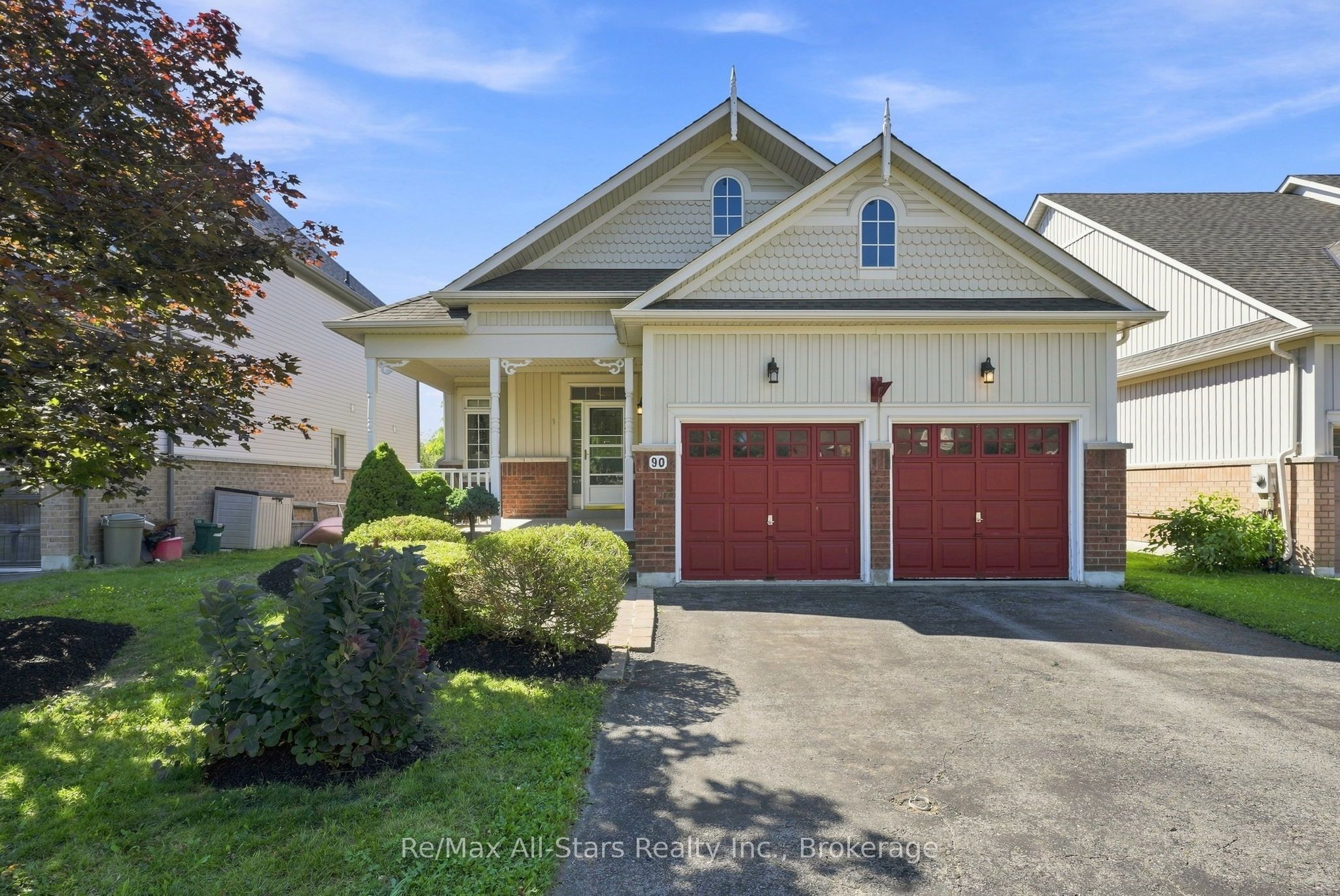 90 Roseborough Drive Property Photo 1