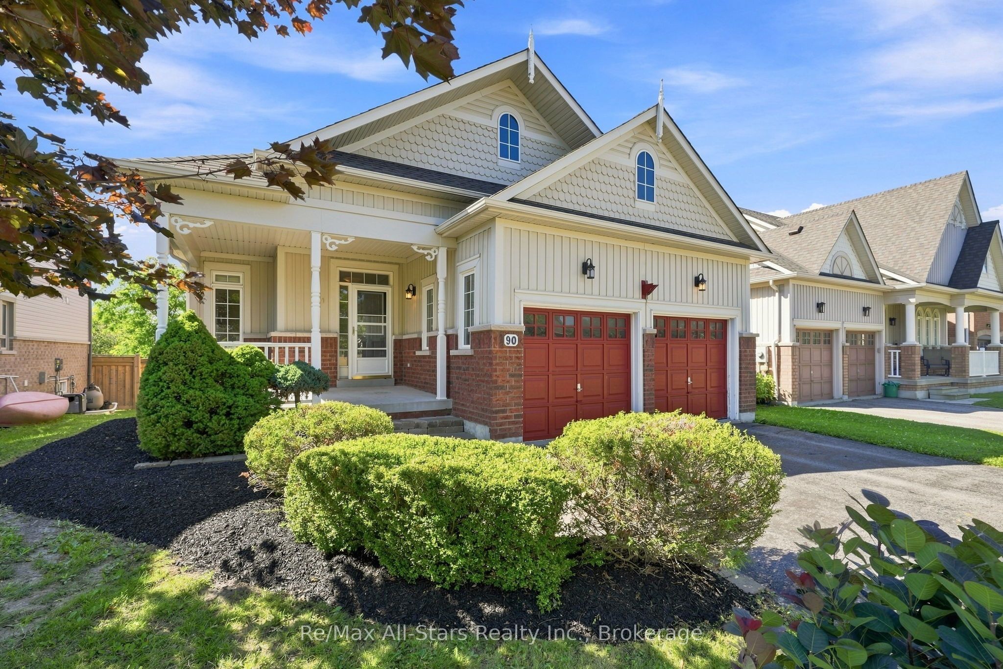 90 Roseborough Drive Property Photo 4