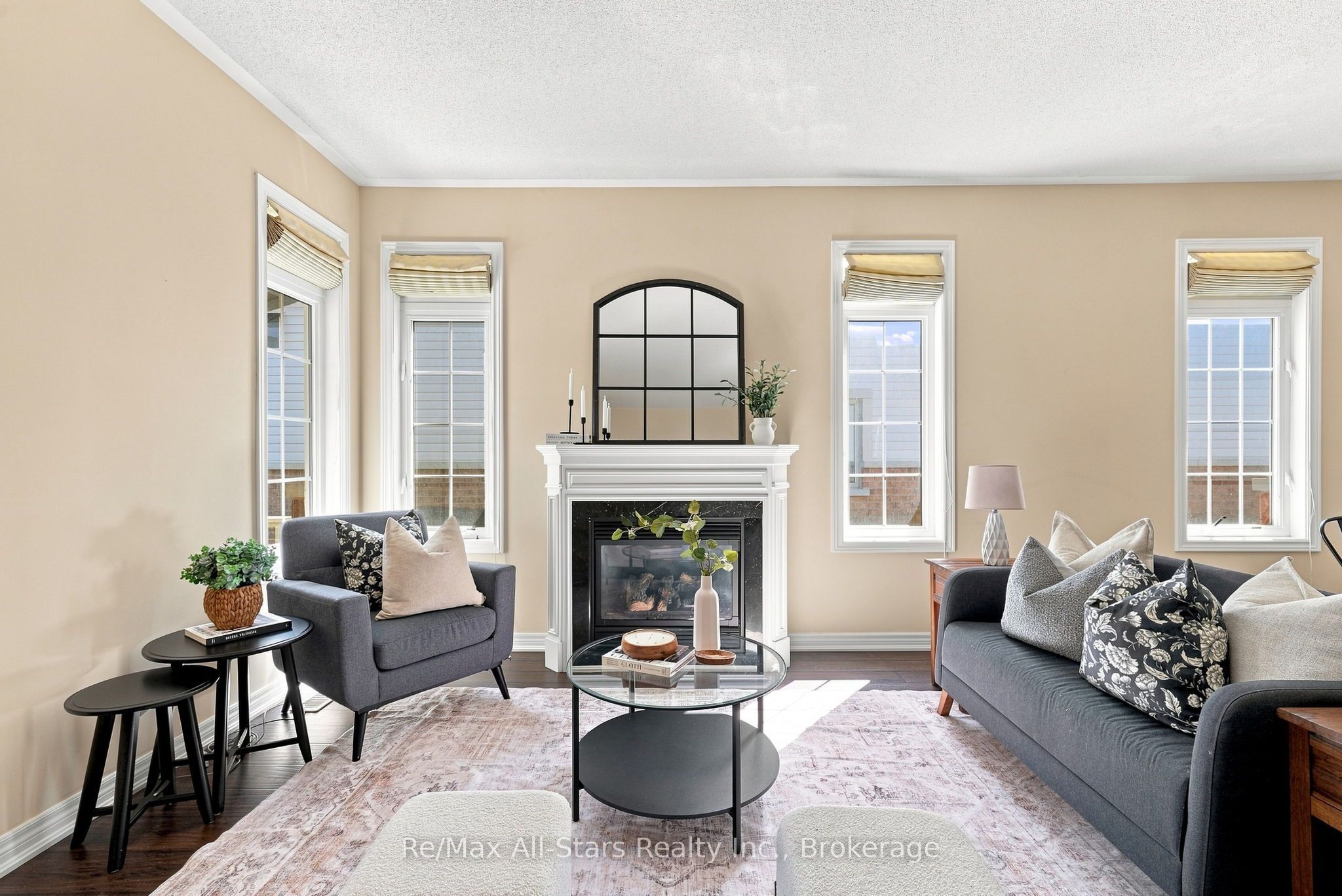 90 Roseborough Drive Property Photo 11