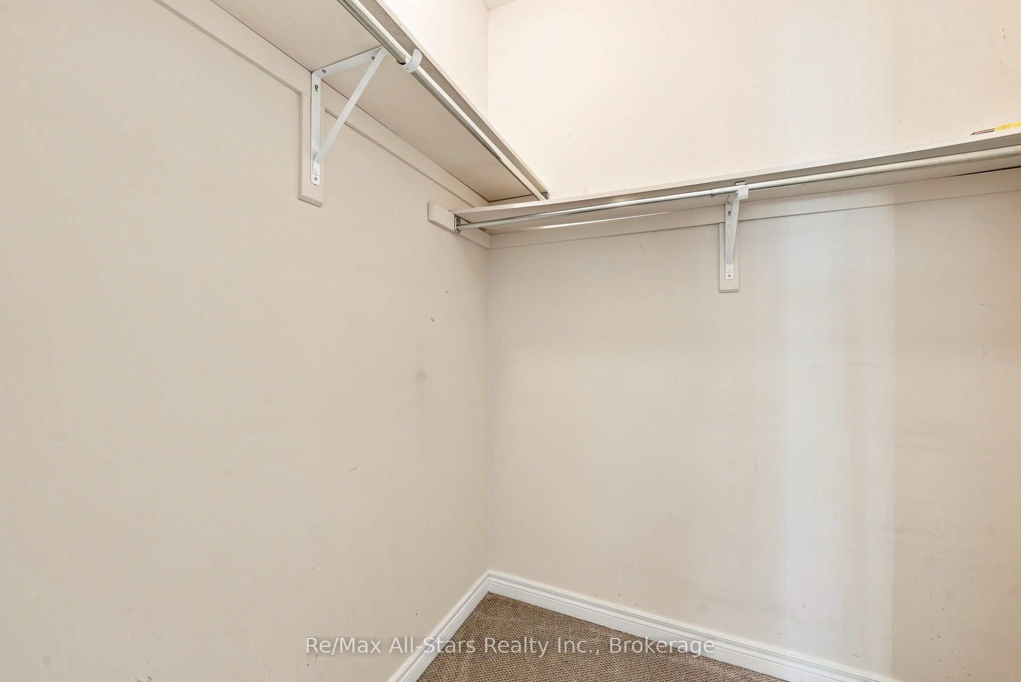 90 Roseborough Drive Property Photo 28