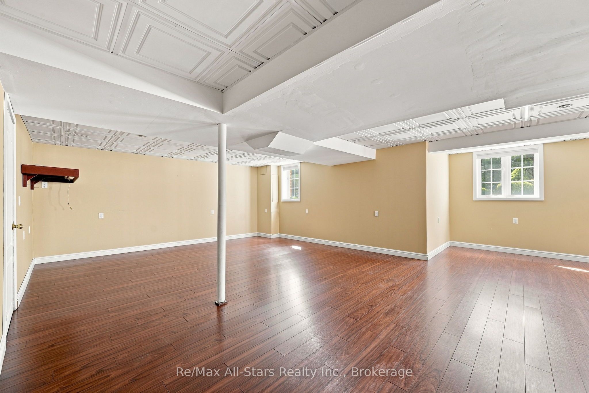 90 Roseborough Drive Property Photo 33
