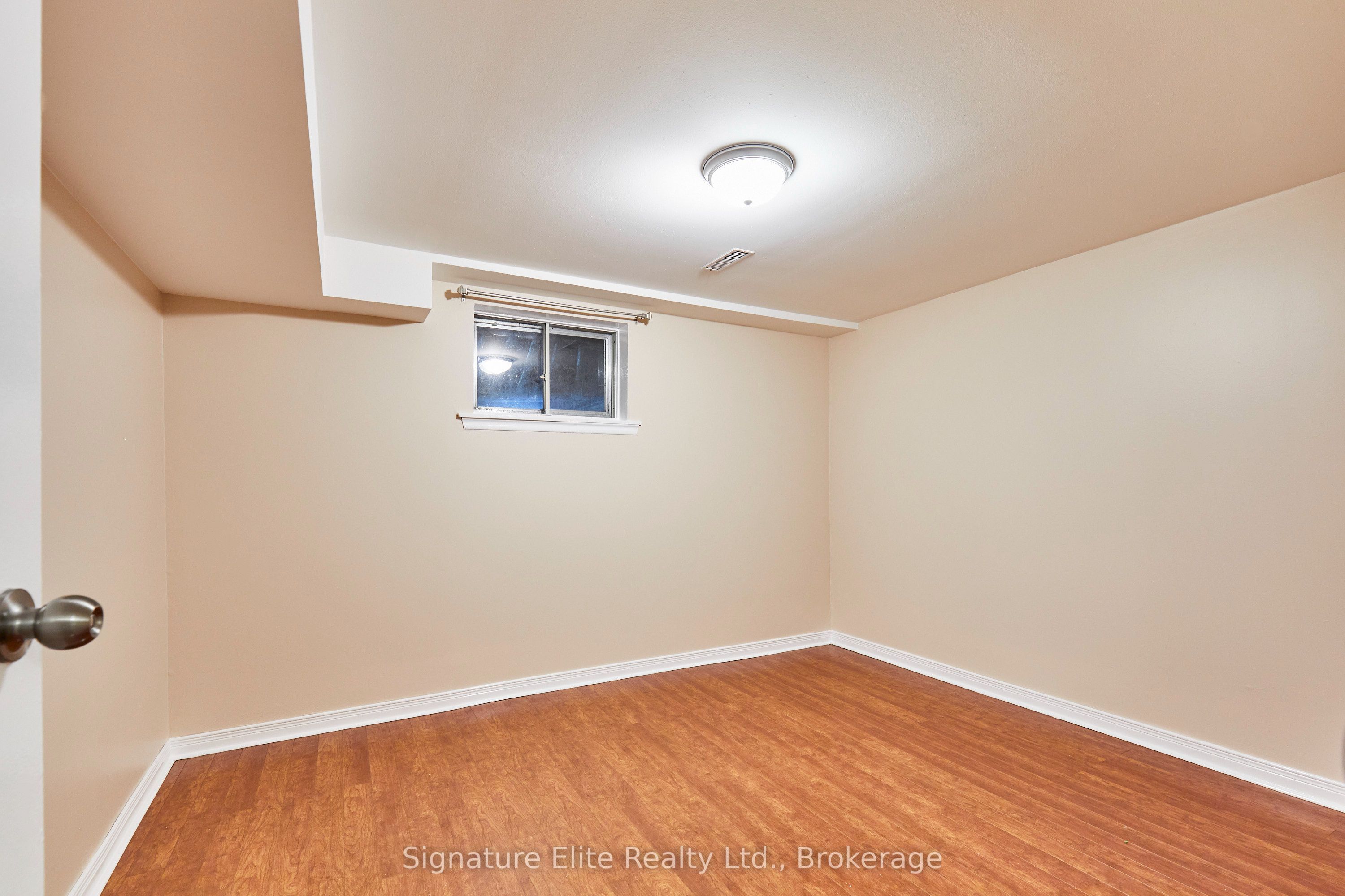 903 King Street E Lower Property Photo 18