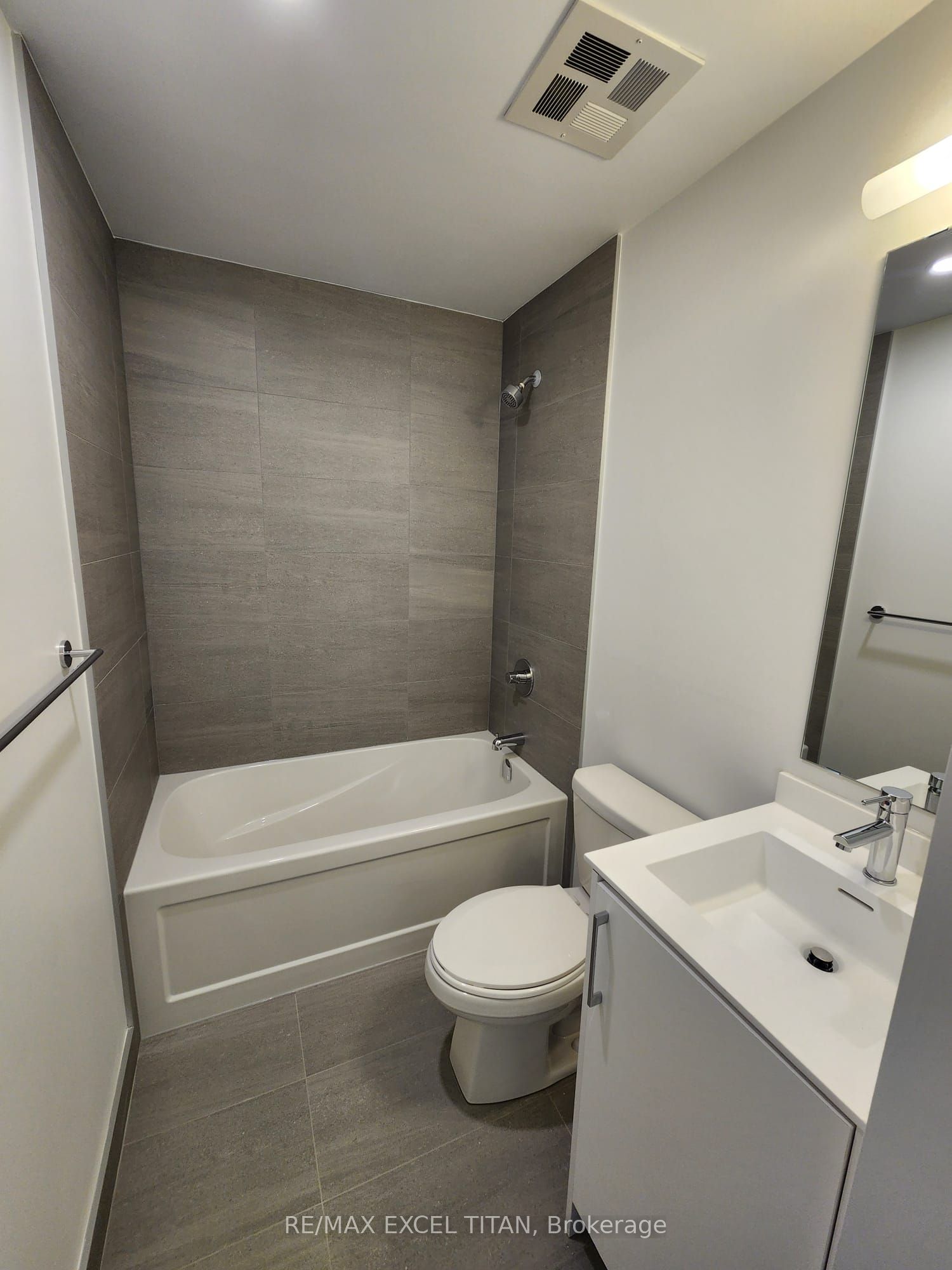20 Deans Drive S 307 Property Photo 14