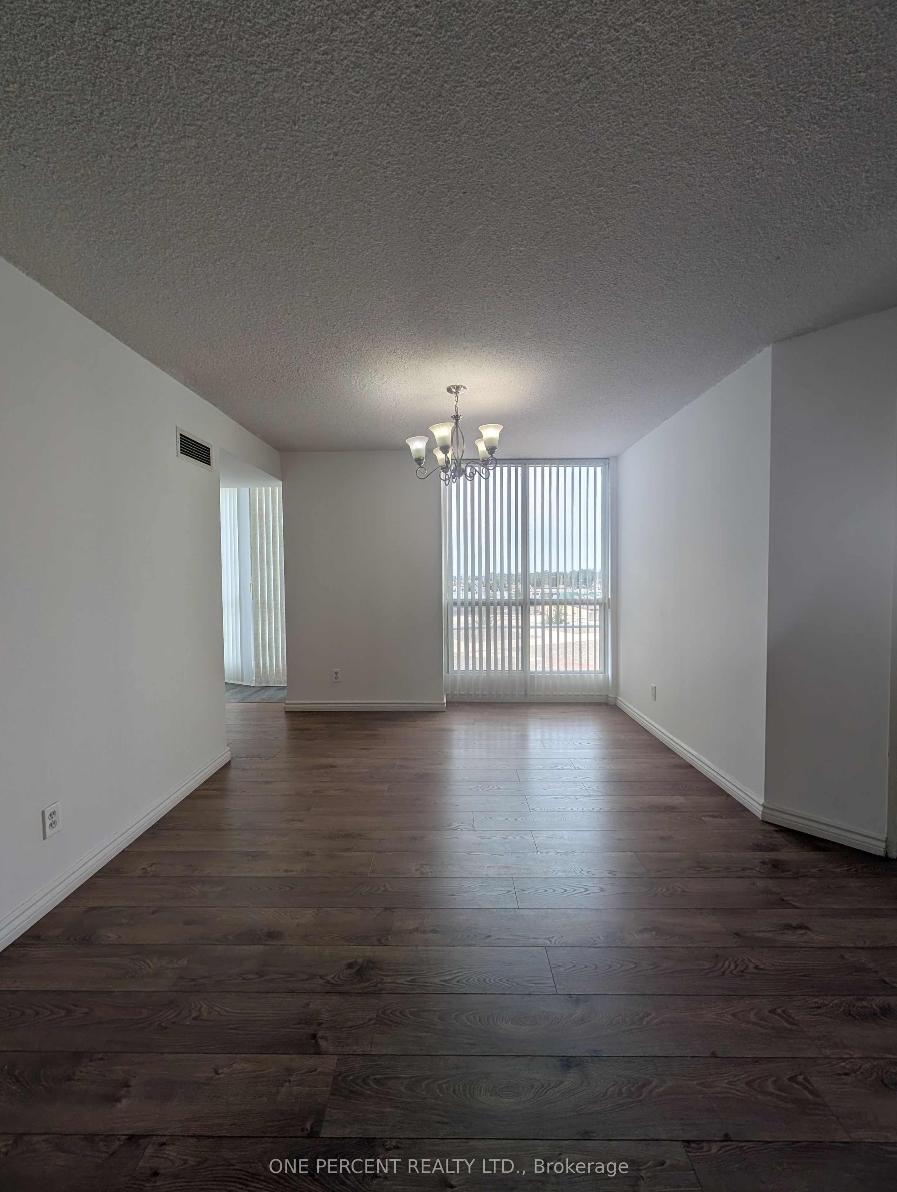 2550 Lawrence Avenue E 402 Property Photo 11