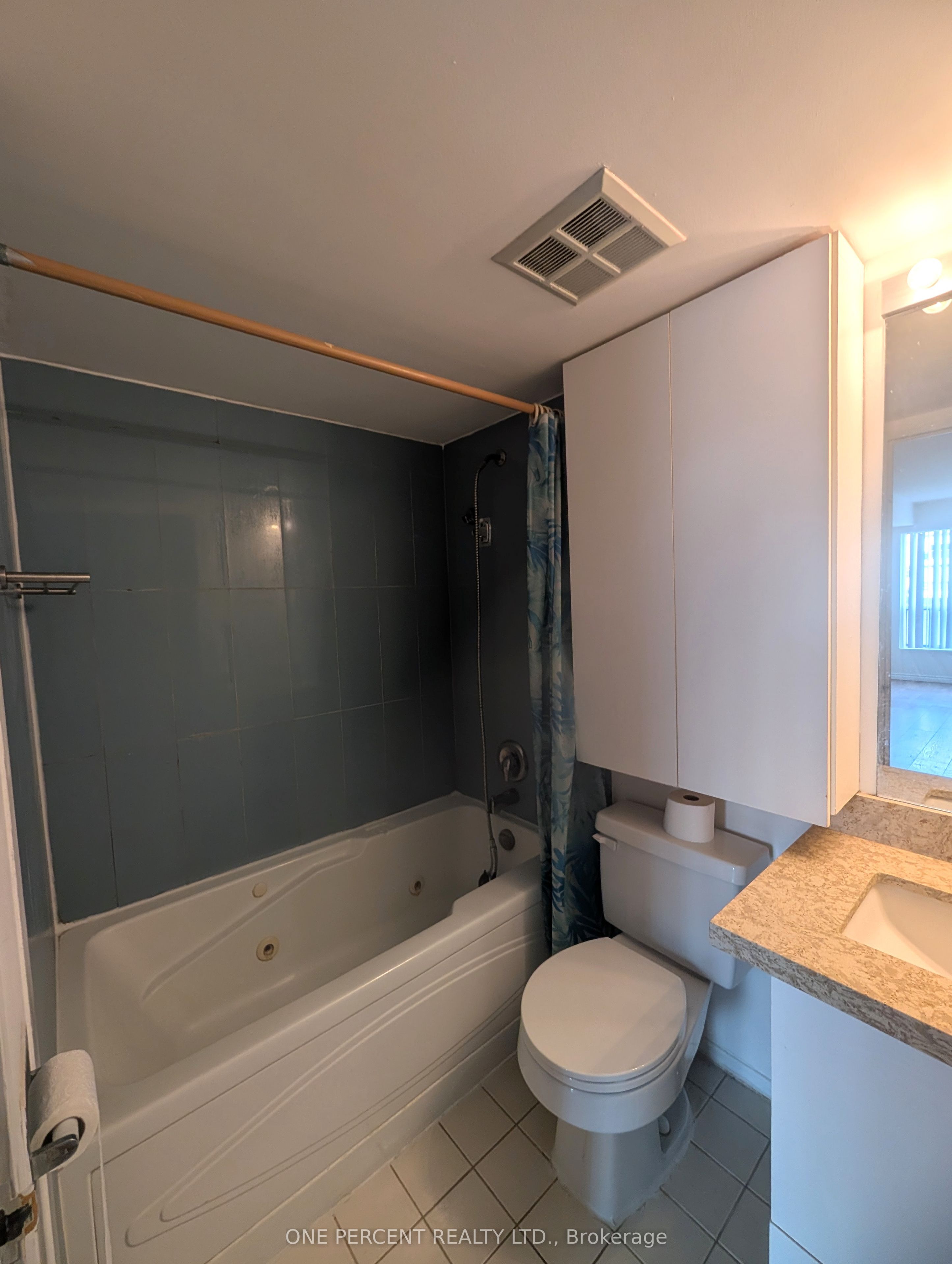 2550 Lawrence Avenue E 402 Property Photo 19