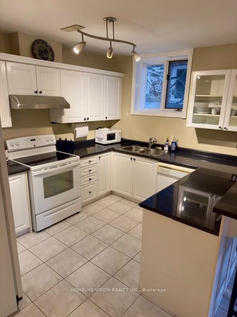 245 Floyd Avenue Bsmt Property Photo 9