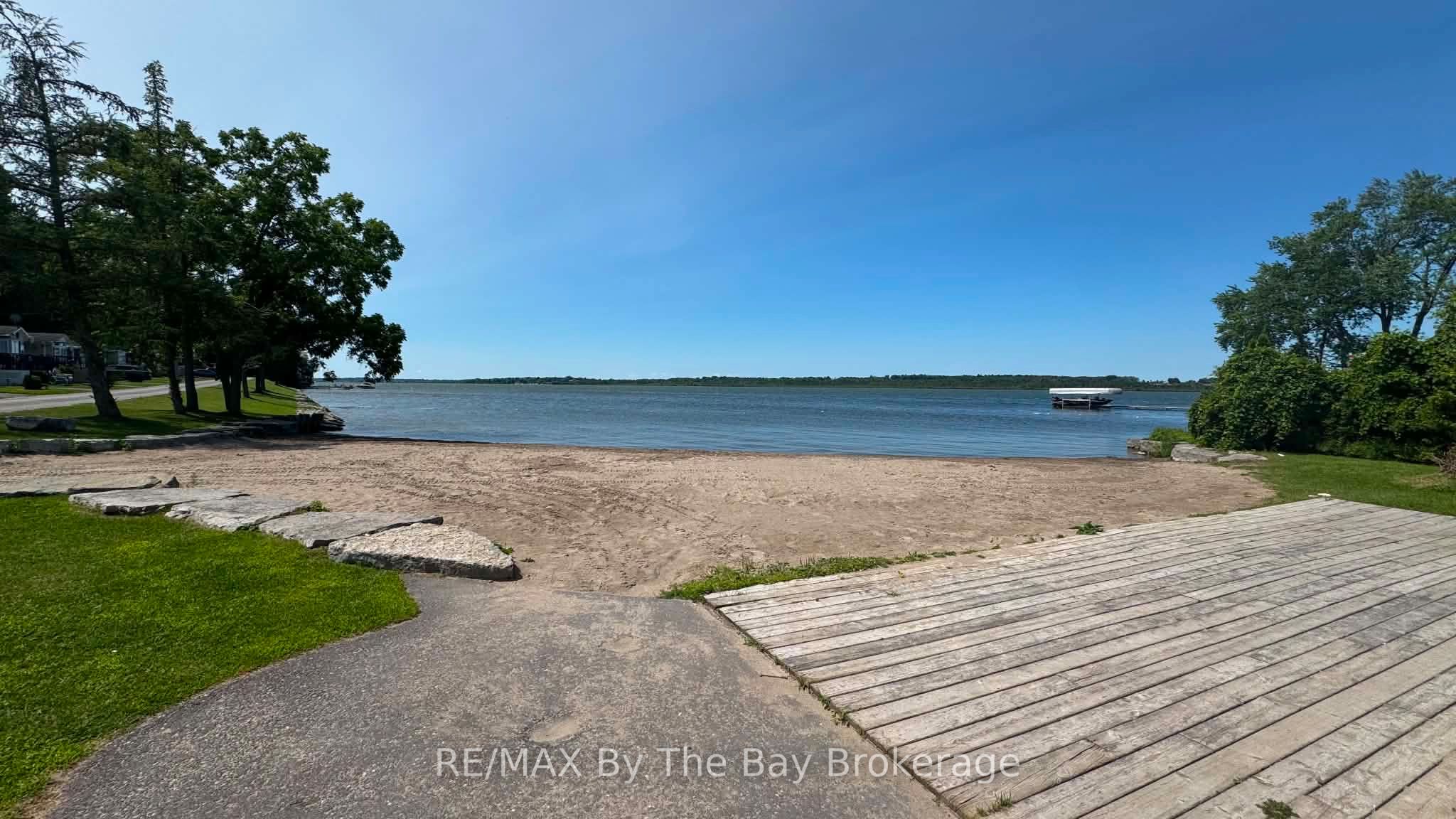 225 Platten Boulevard 420 Property Photo 28