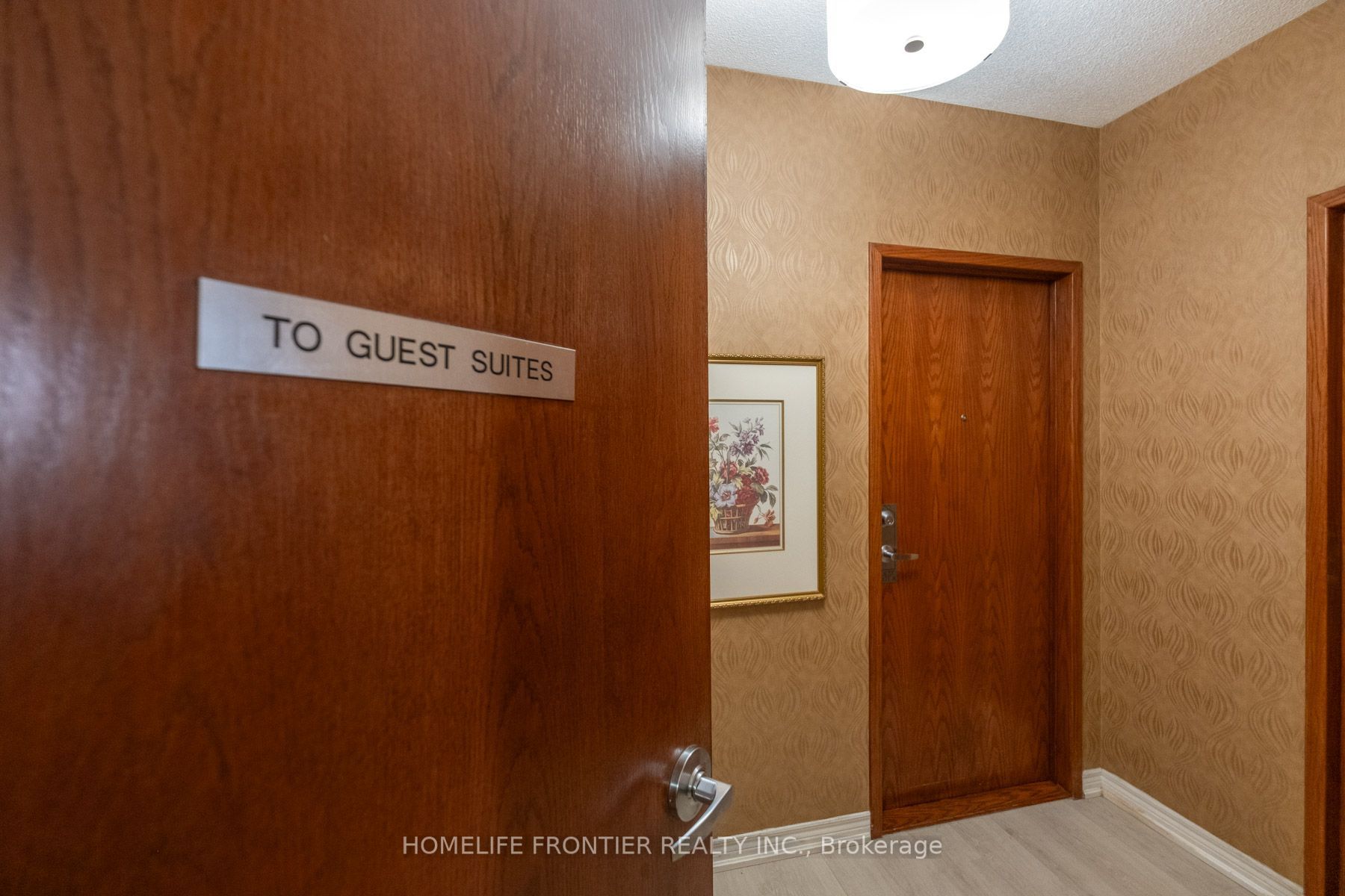 68 Corporate Drive 3239 Property Photo 23
